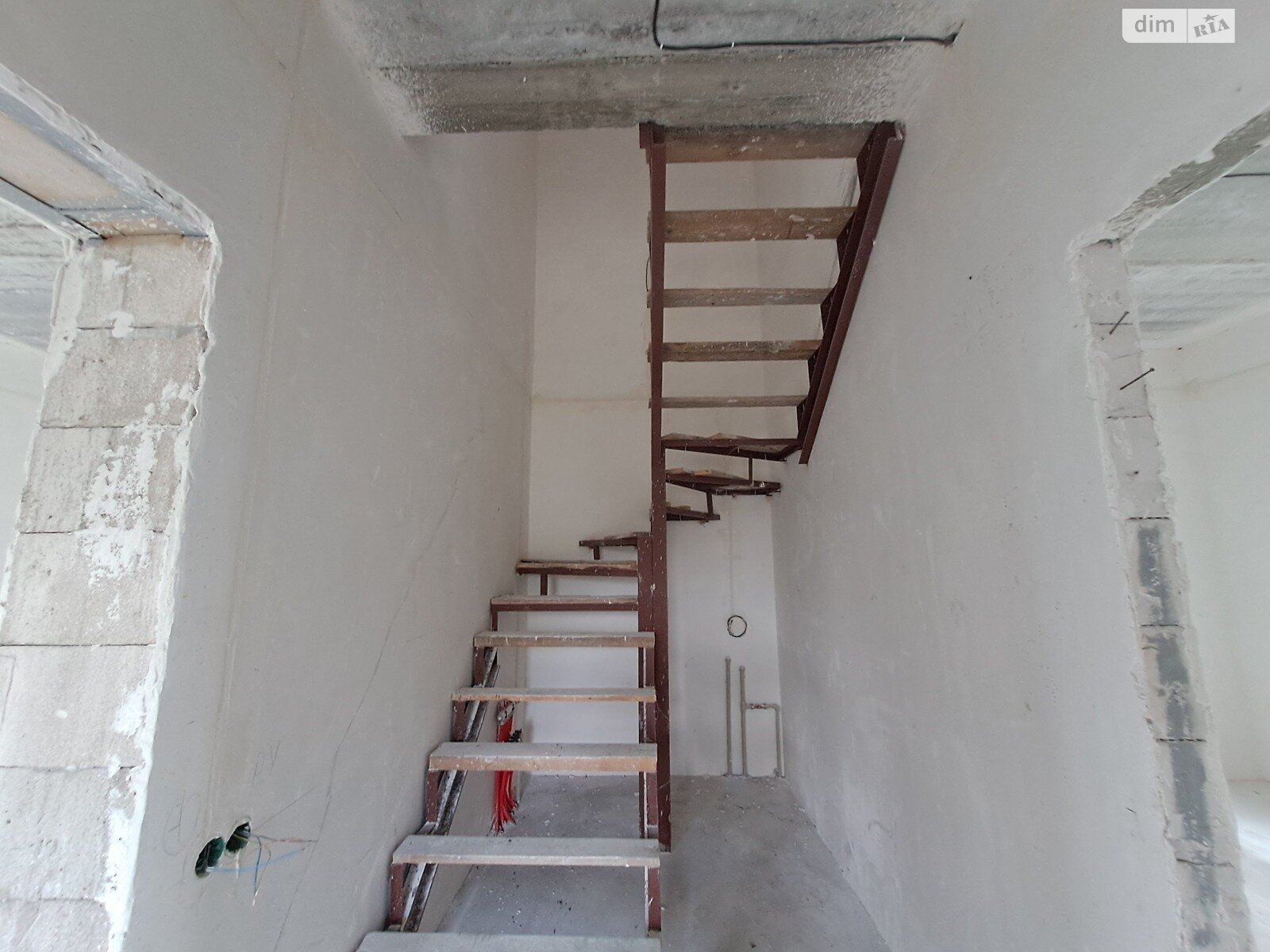 двухэтажный дуплекс, 95 кв. м, газобетон. Продажа в Вишенки фото 1 двухэтажный дуплекс, 95 кв. м, газобетон. Продажа в Вишенки фото 1