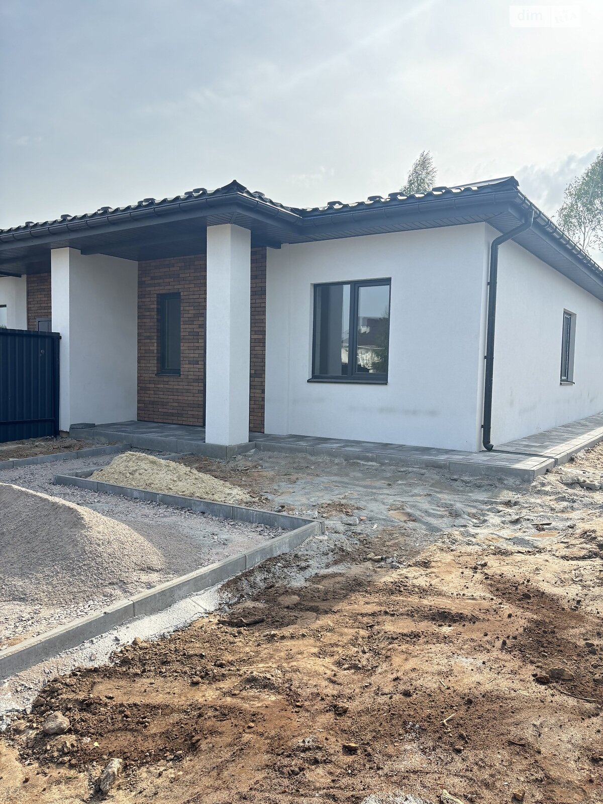 одноэтажный дуплекс, 80 кв. м, пеноблок. Продажа в Ворзеле фото 1