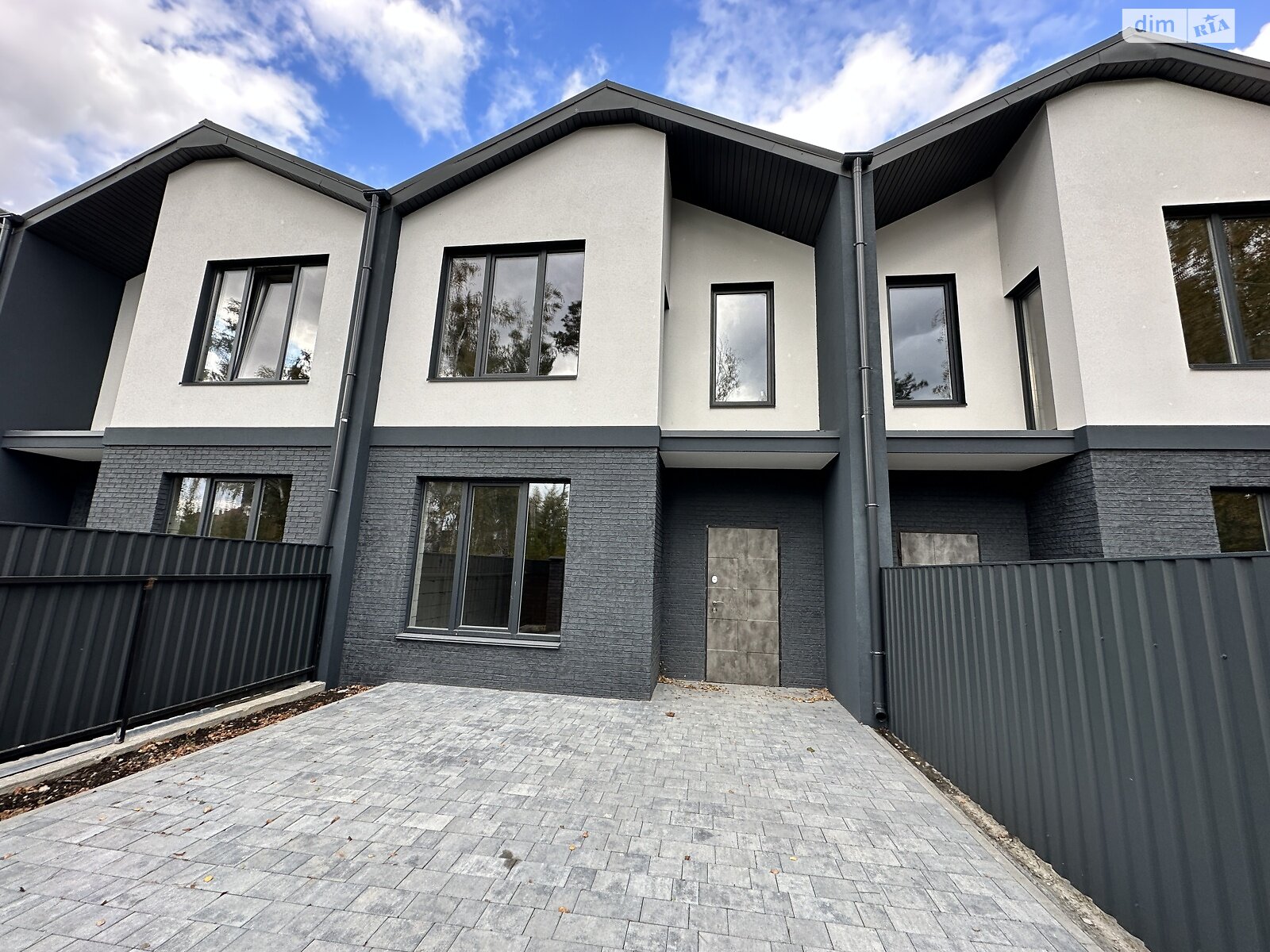 двоповерховий дуплекс, 124.2 кв. м, цегла. Продаж у Ворзелі фото 1 двоповерховий дуплекс, 124.2 кв. м, цегла. Продаж у Ворзелі фото 1