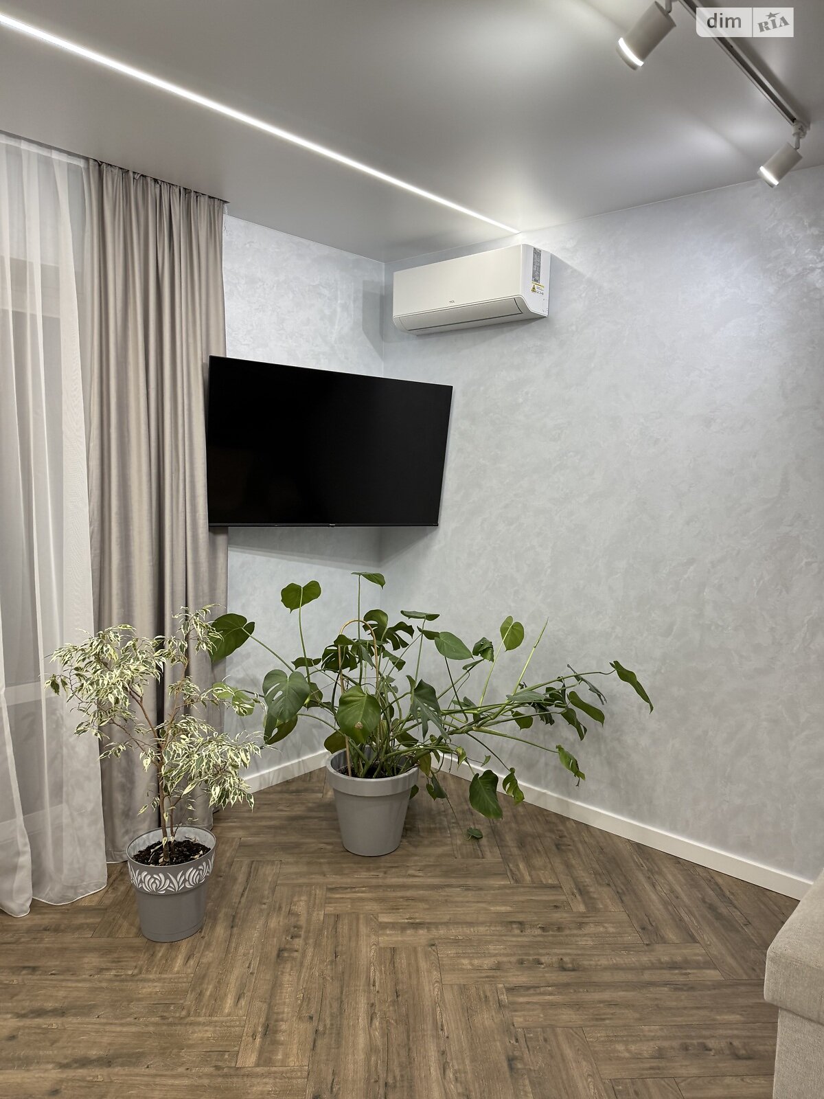 двоповерховий дуплекс, 90 кв. м, кирпич. Продаж у Якушинцях фото 1 двоповерховий дуплекс, 90 кв. м, кирпич. Продаж у Якушинцях фото 1