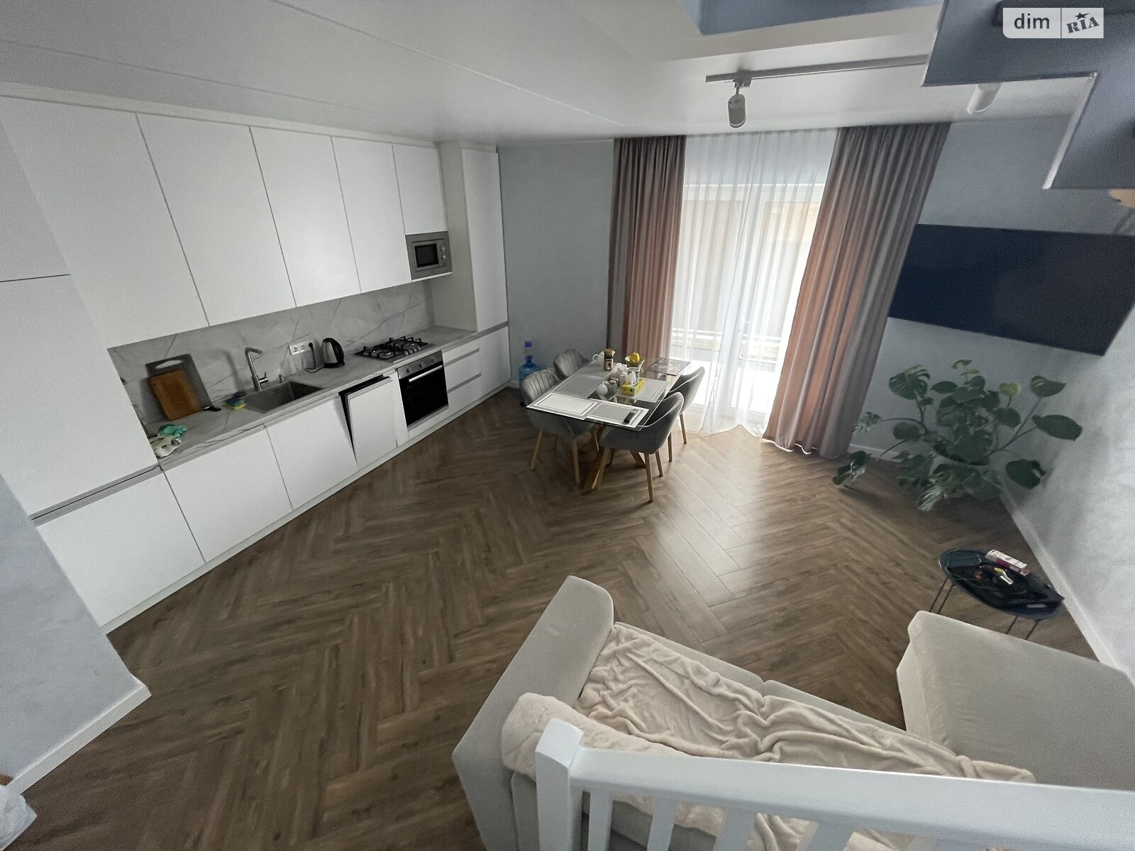 двоповерховий дуплекс, 90 кв. м, кирпич. Продаж у Якушинцях фото 1 двоповерховий дуплекс, 90 кв. м, кирпич. Продаж у Якушинцях фото 1