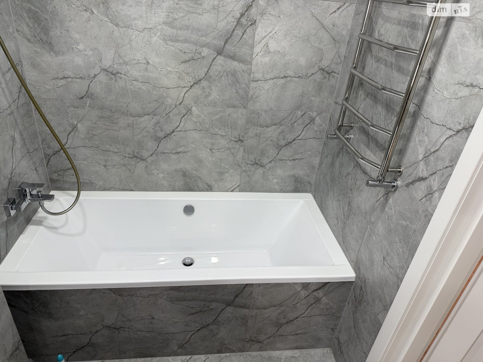 двоповерховий дуплекс, 90 кв. м, кирпич. Продаж у Якушинцях фото 1 двоповерховий дуплекс, 90 кв. м, кирпич. Продаж у Якушинцях фото 1