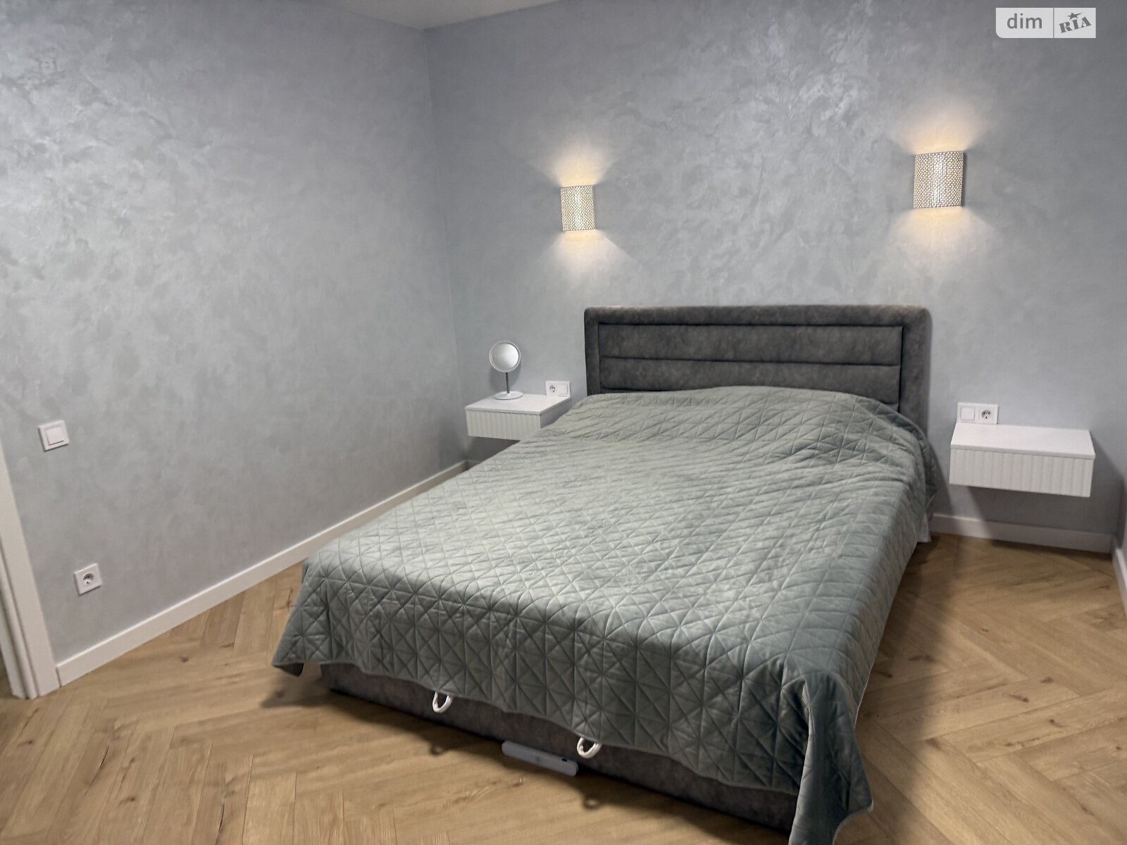 двоповерховий дуплекс, 90 кв. м, кирпич. Продаж у Якушинцях фото 1 двоповерховий дуплекс, 90 кв. м, кирпич. Продаж у Якушинцях фото 1