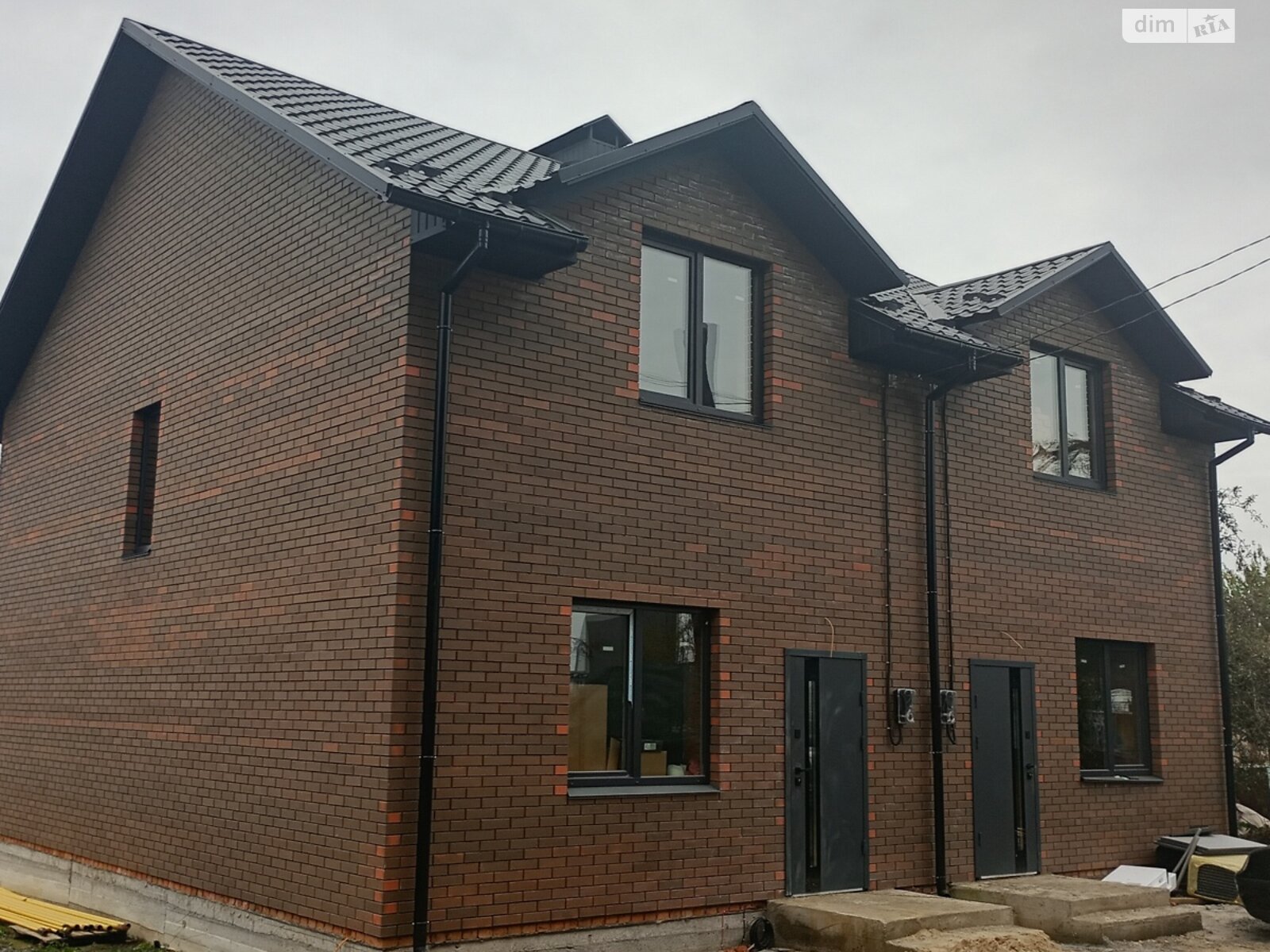 двоповерховий дуплекс, 95 кв. м, кирпич. Продаж у Якушинцях фото 1 двоповерховий дуплекс, 95 кв. м, кирпич. Продаж у Якушинцях фото 1