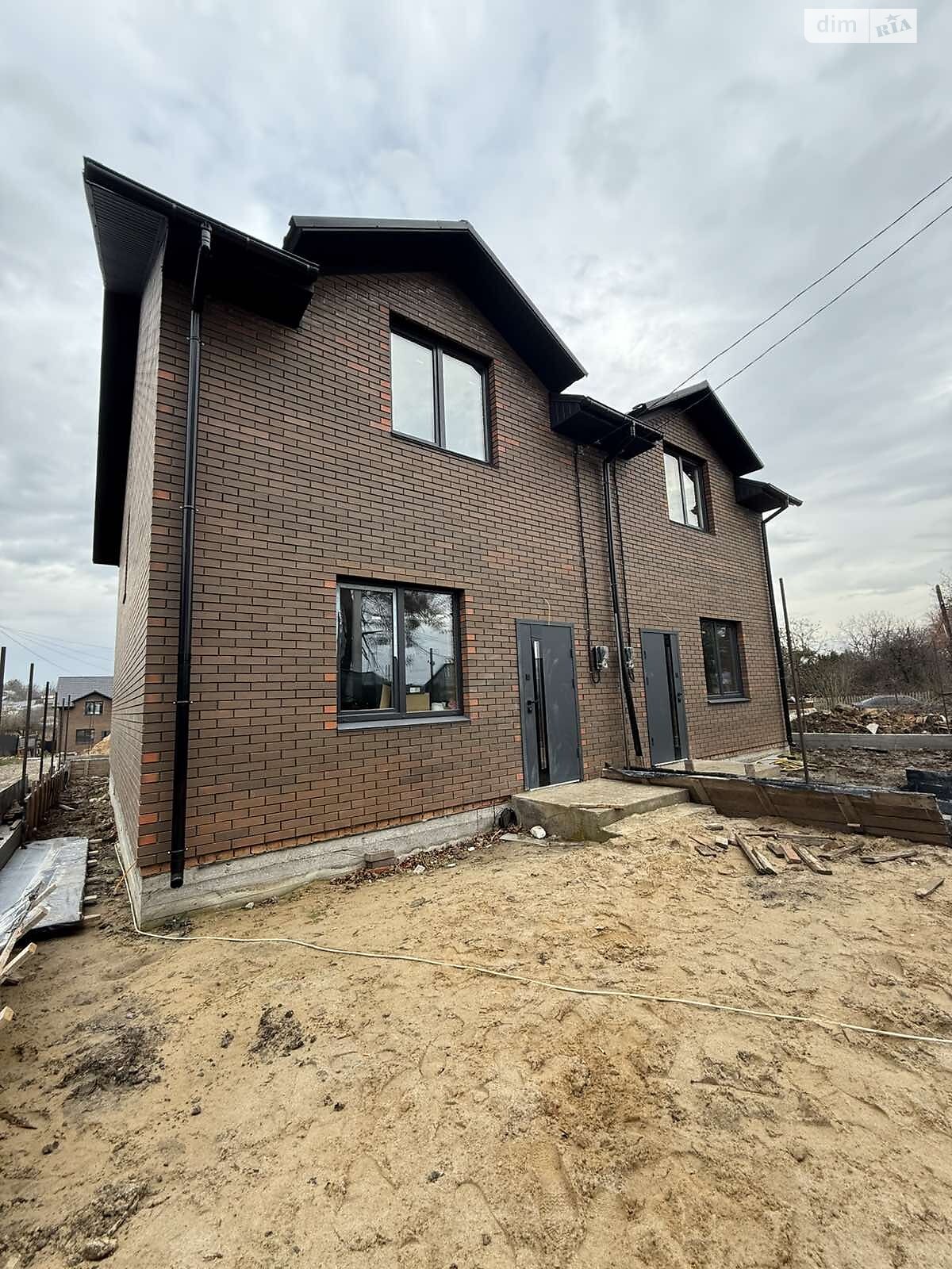 двухэтажный дуплекс, 92 кв. м, кирпич. Продажа в Якушинцах фото 1