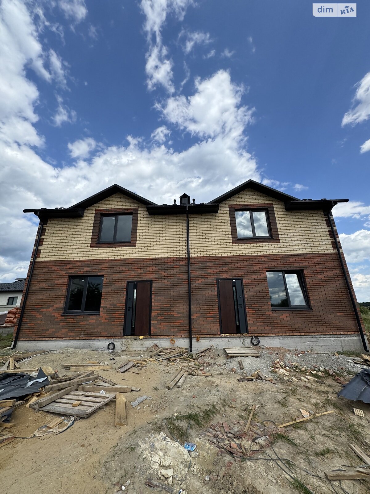 двухэтажный дуплекс, 105 кв. м, кирпич. Продажа в Зарванцах фото 1 двухэтажный дуплекс, 105 кв. м, кирпич. Продажа в Зарванцах фото 1