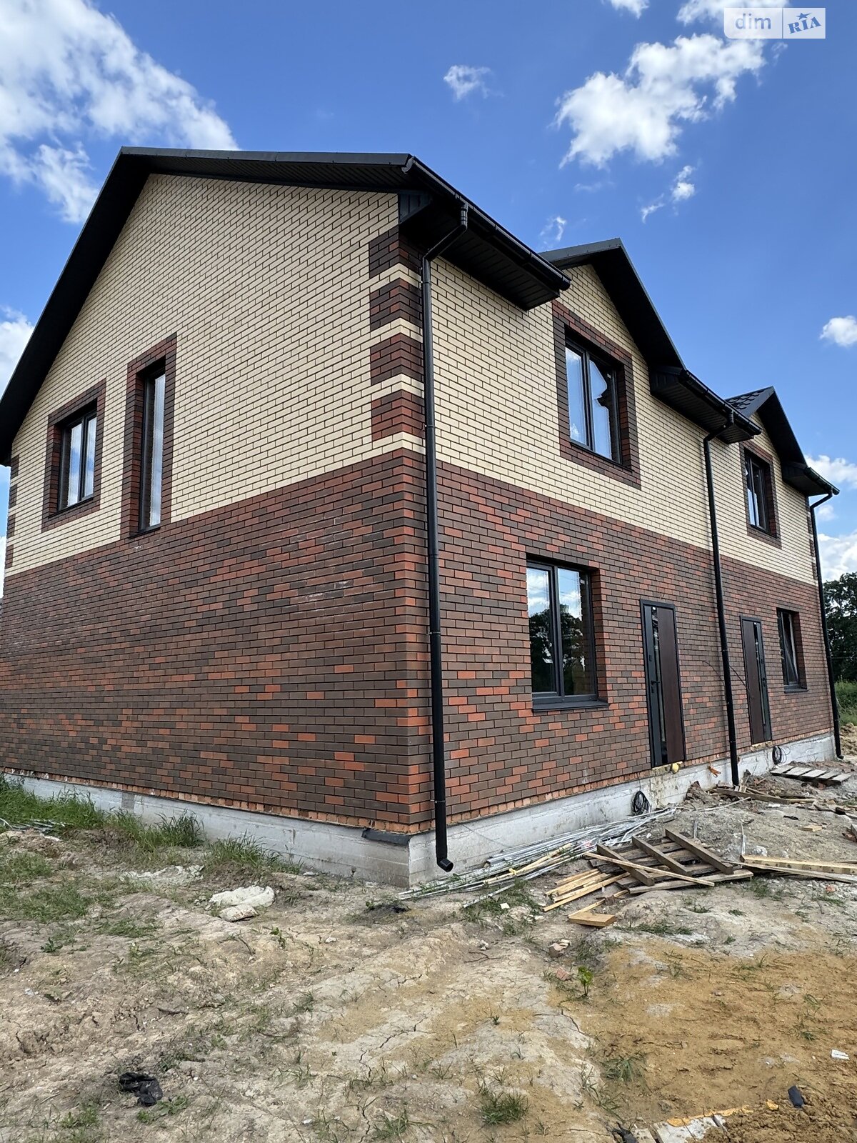 двухэтажный дуплекс, 105 кв. м, кирпич. Продажа в Зарванцах фото 1 двухэтажный дуплекс, 105 кв. м, кирпич. Продажа в Зарванцах фото 1