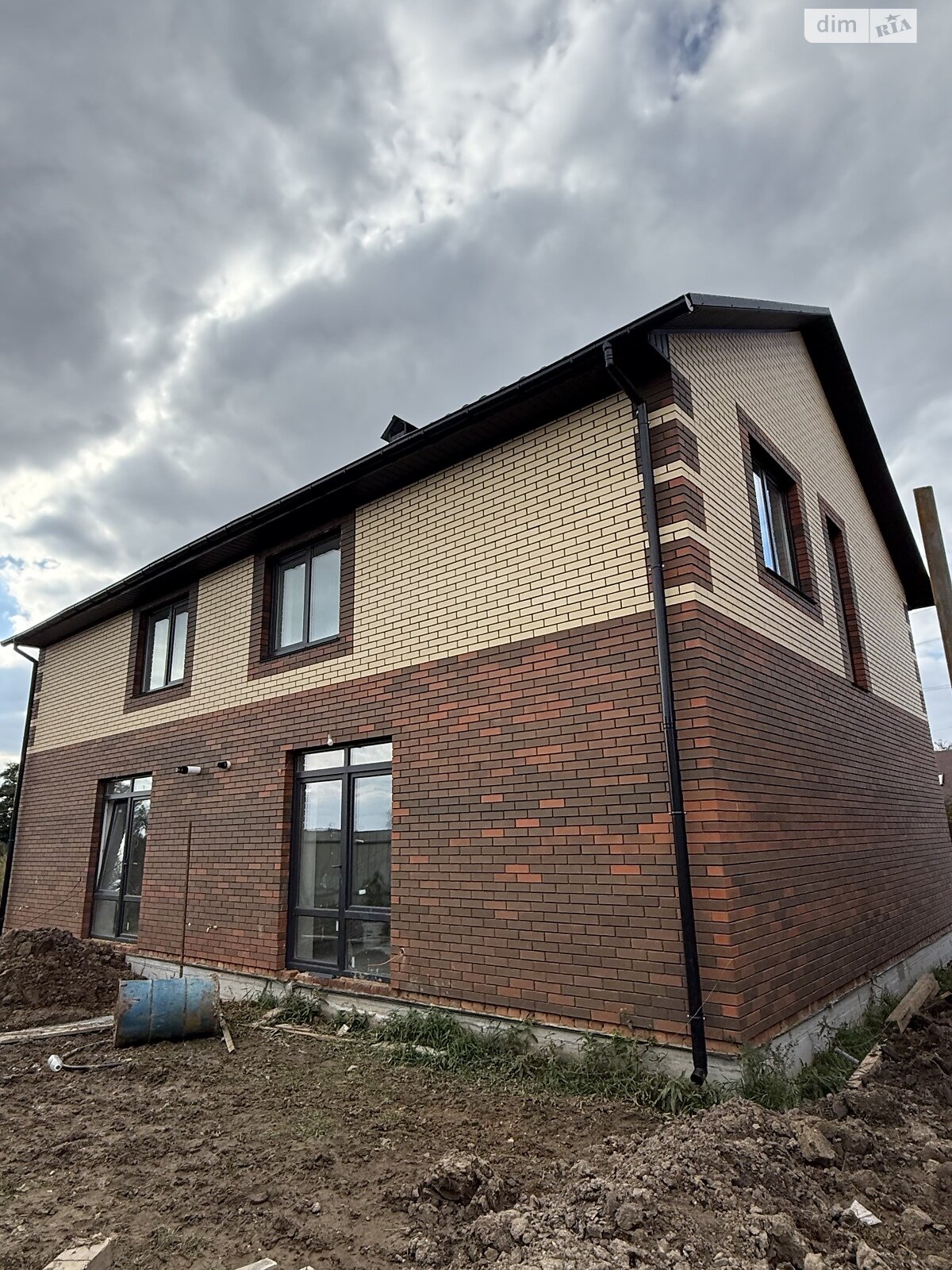двухэтажный дуплекс, 105 кв. м, кирпич. Продажа в Зарванцах фото 1 двухэтажный дуплекс, 105 кв. м, кирпич. Продажа в Зарванцах фото 1