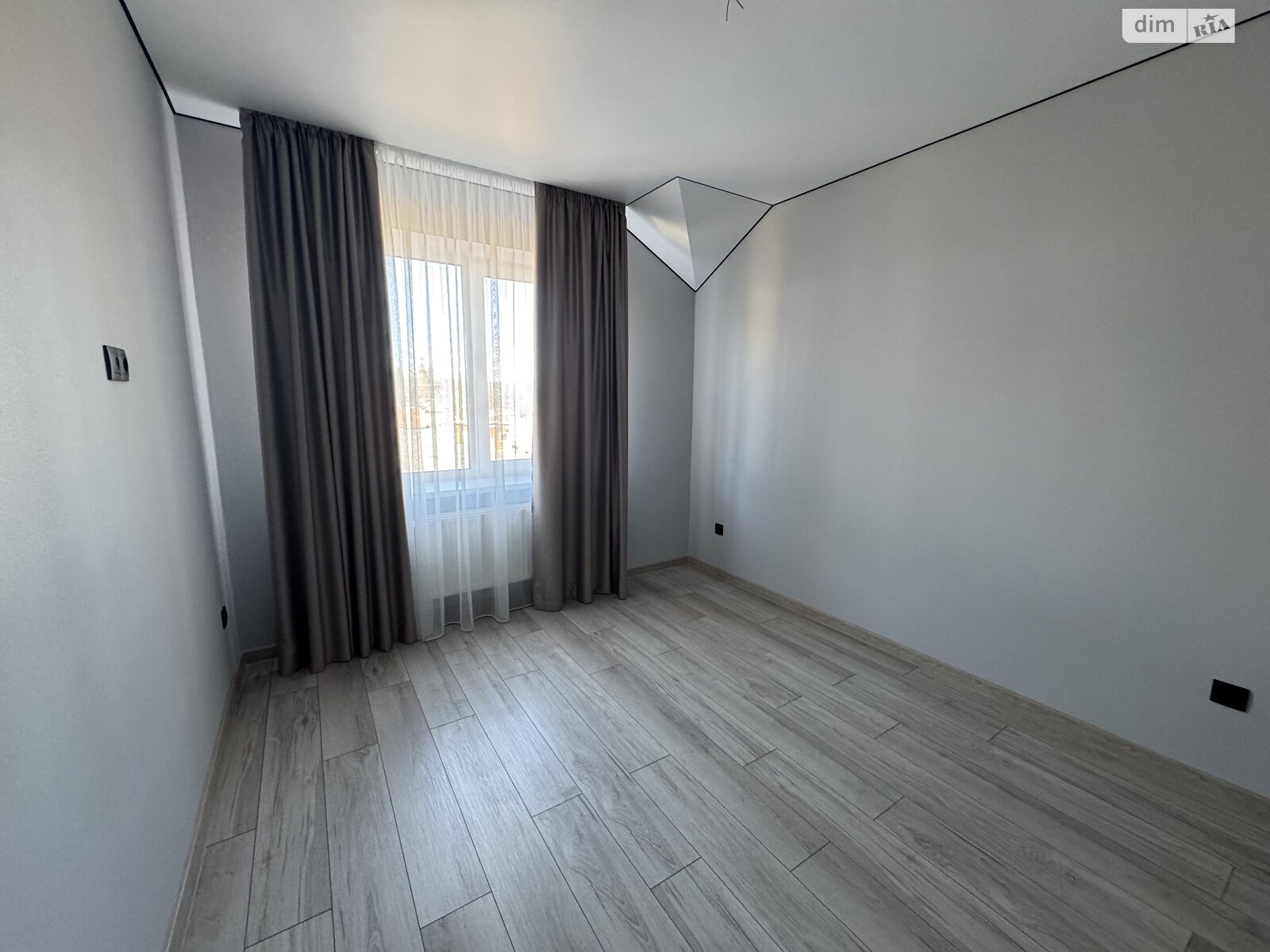 двоповерховий дуплекс, 105 кв. м, цегла. Продаж у Зарванцях фото 1 двоповерховий дуплекс, 105 кв. м, цегла. Продаж у Зарванцях фото 1