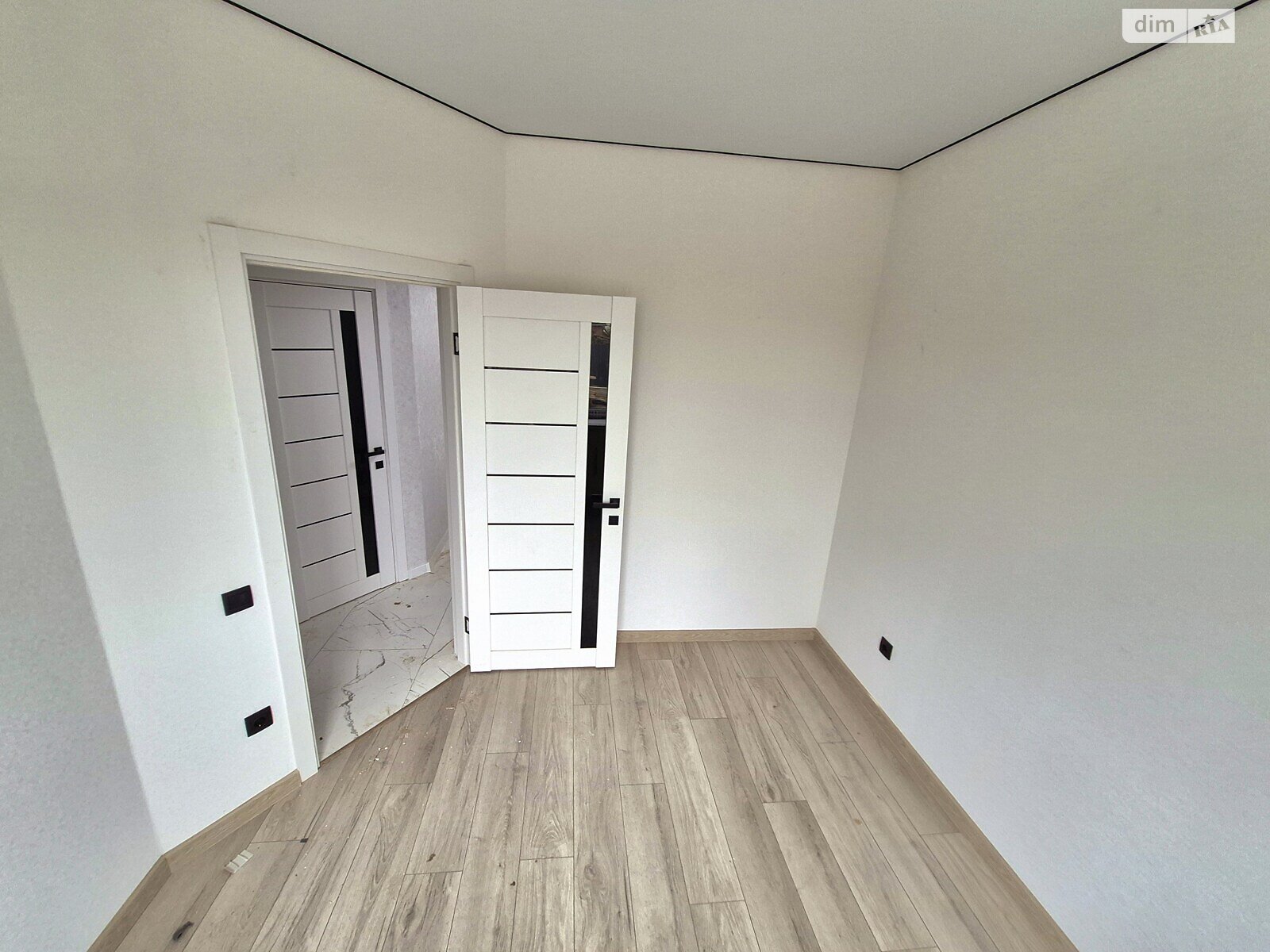 двоповерховий дуплекс, 85 кв. м, кирпич. Продаж у Зарванцях фото 1 двоповерховий дуплекс, 85 кв. м, кирпич. Продаж у Зарванцях фото 1