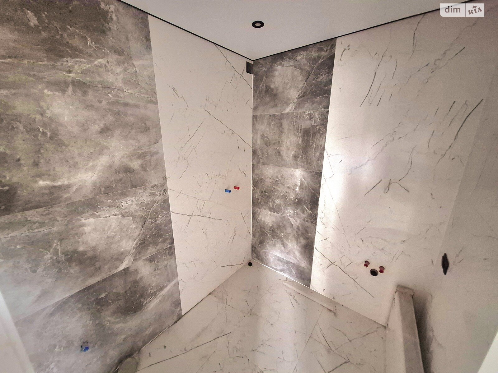 двоповерховий дуплекс, 85 кв. м, кирпич. Продаж у Зарванцях фото 1 двоповерховий дуплекс, 85 кв. м, кирпич. Продаж у Зарванцях фото 1