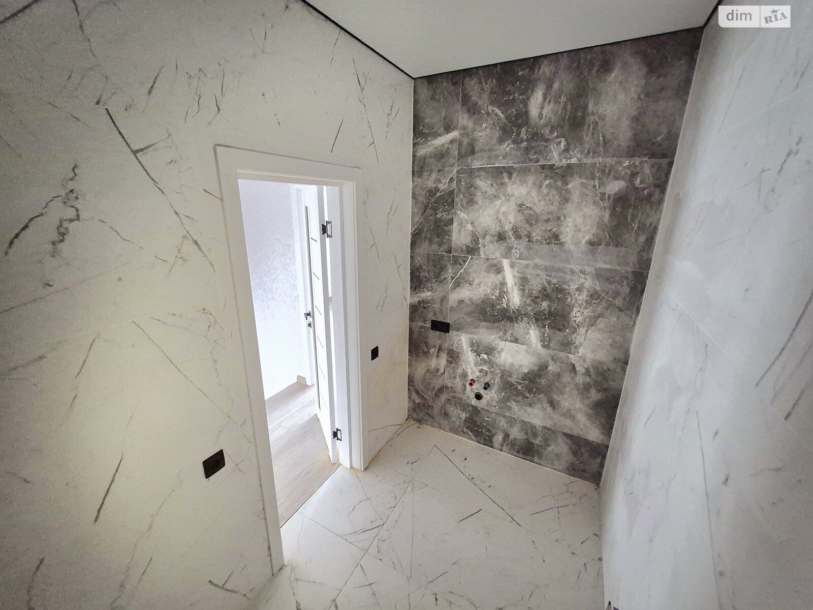 двоповерховий дуплекс, 85 кв. м, кирпич. Продаж у Зарванцях фото 1 двоповерховий дуплекс, 85 кв. м, кирпич. Продаж у Зарванцях фото 1