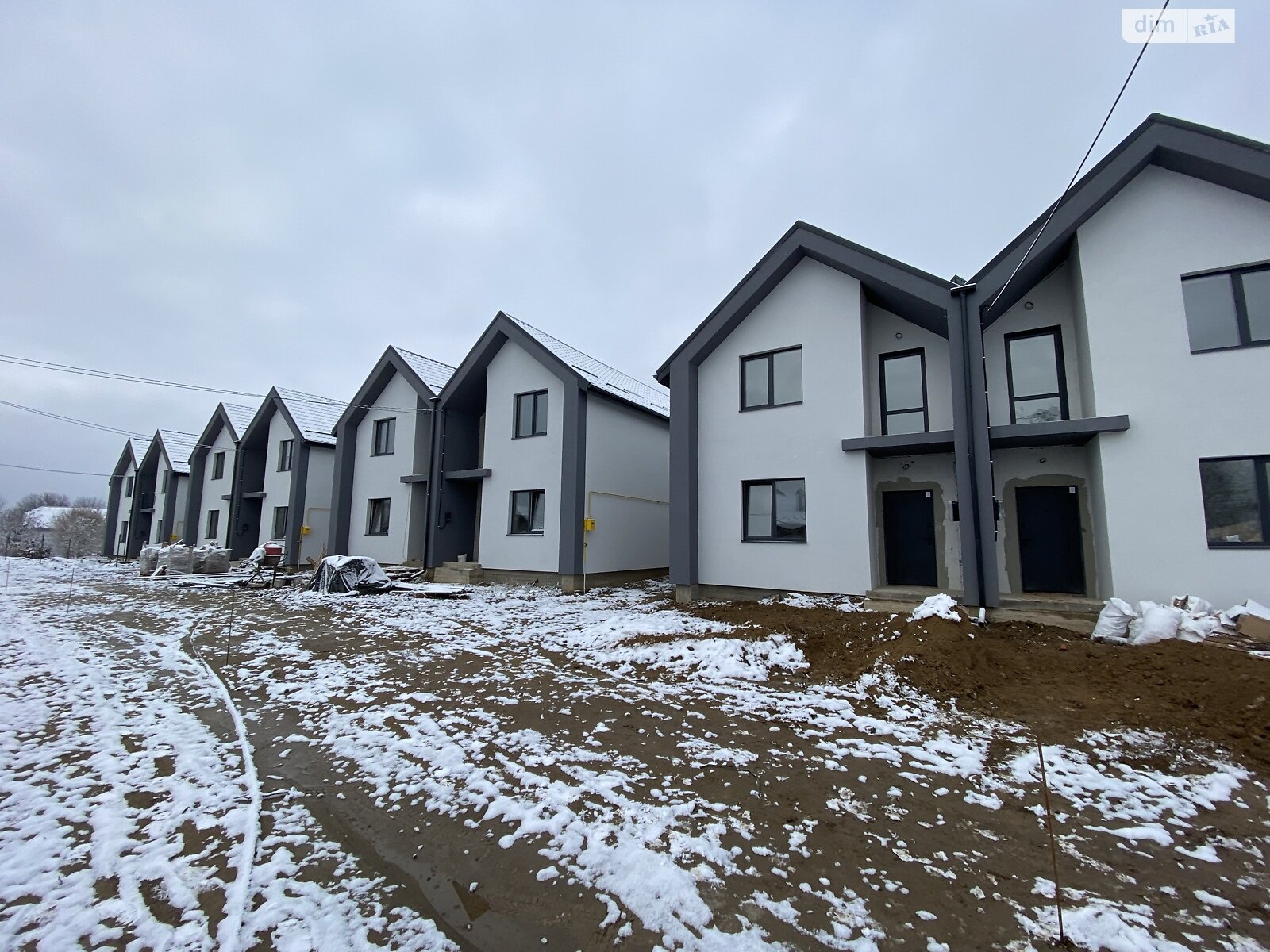 двоповерховий дуплекс, 110 кв. м, цегла. Продаж у Зарванцях фото 1 двоповерховий дуплекс, 110 кв. м, цегла. Продаж у Зарванцях фото 1