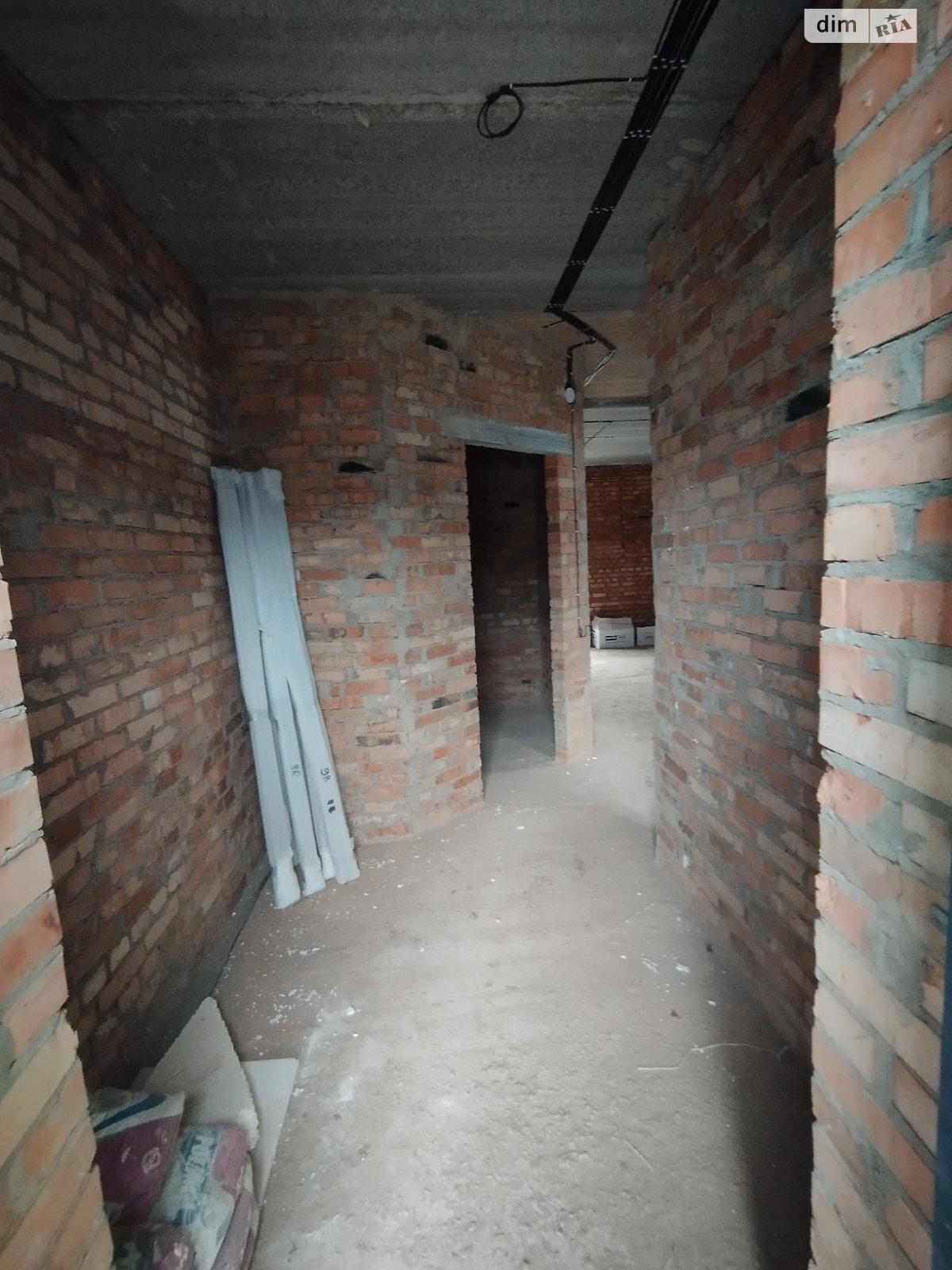 двухэтажный дуплекс, 110 кв. м, кирпич. Продажа в Зарванцах фото 1 двухэтажный дуплекс, 110 кв. м, кирпич. Продажа в Зарванцах фото 1