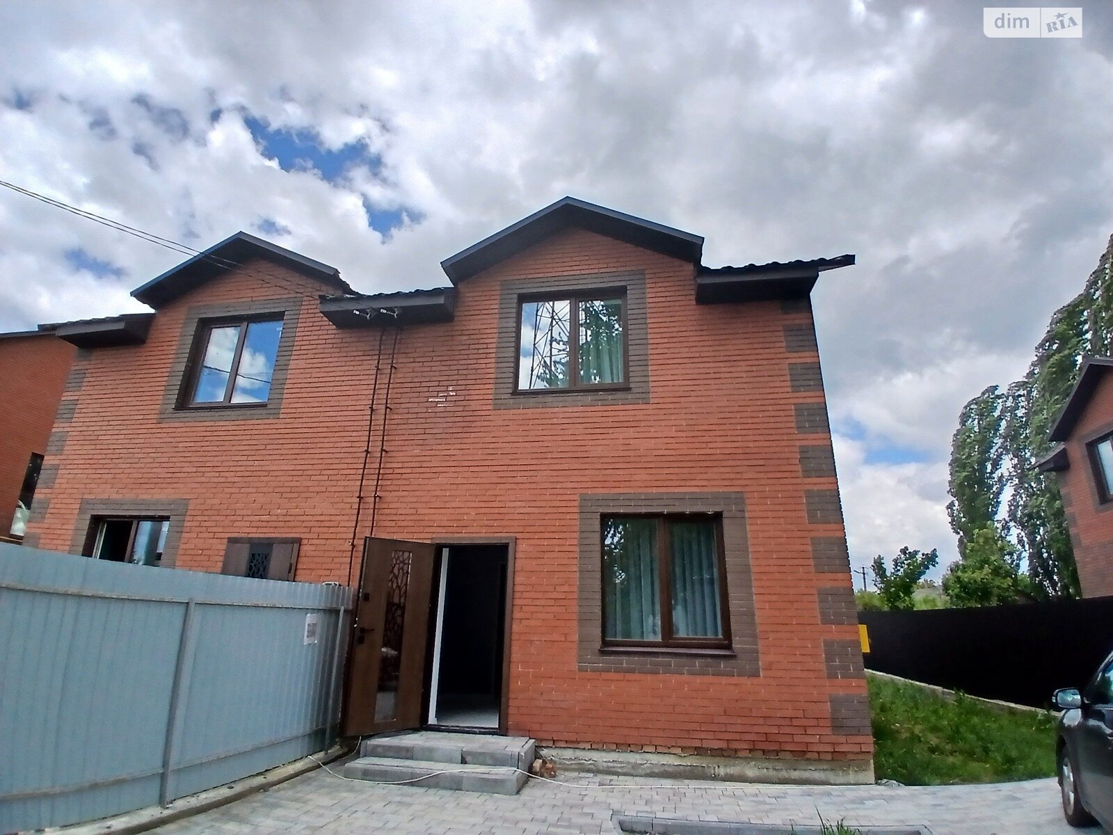 двоповерховий дуплекс, 105 кв. м, кирпич. Продаж у Зарванцях фото 1 двоповерховий дуплекс, 105 кв. м, кирпич. Продаж у Зарванцях фото 1