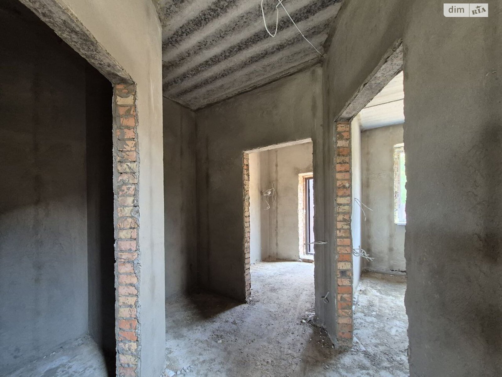 двухэтажный дуплекс, 105 кв. м, кирпич. Продажа в Зарванцах фото 1 двухэтажный дуплекс, 105 кв. м, кирпич. Продажа в Зарванцах фото 1