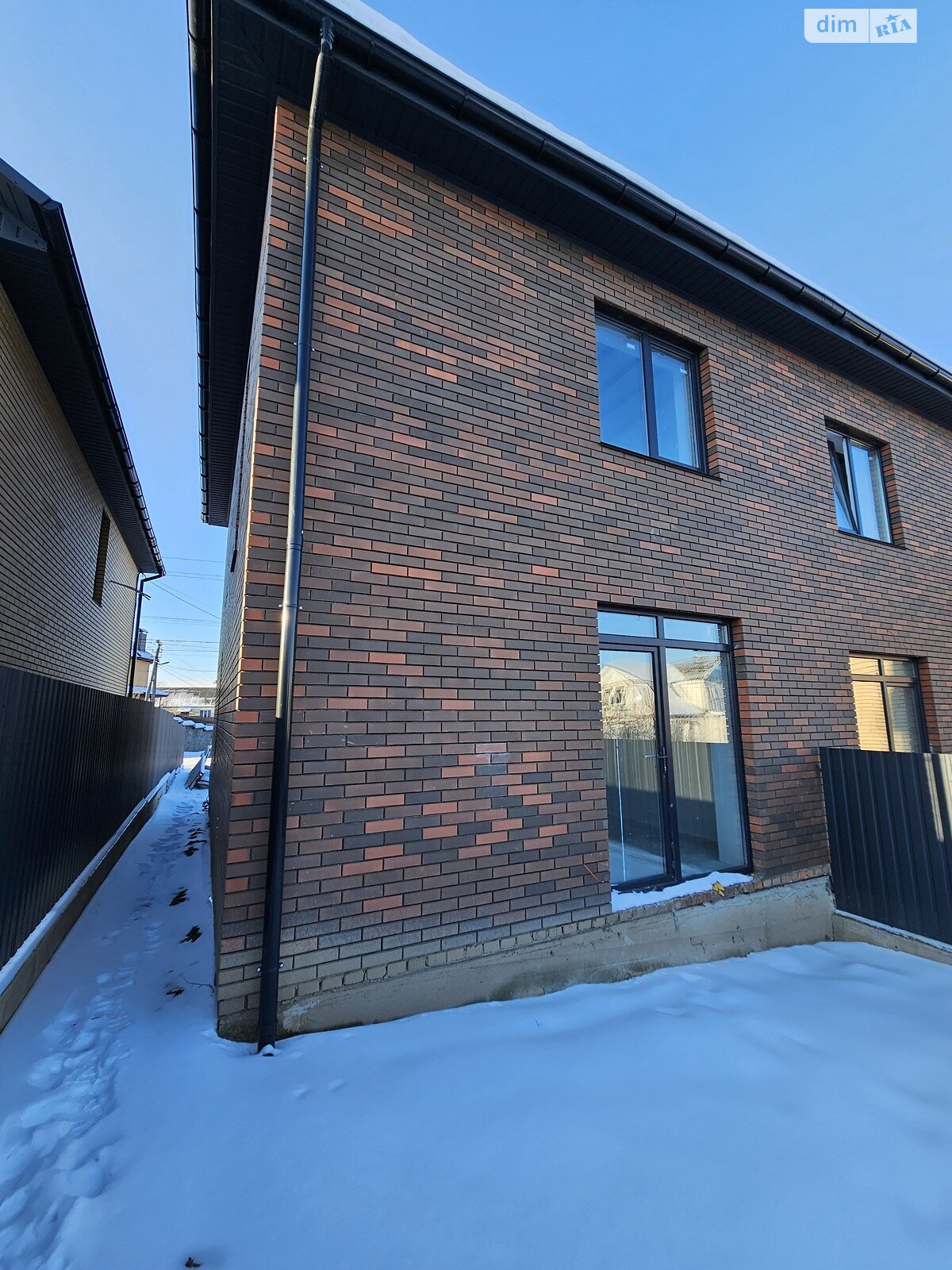 двухэтажный дуплекс, 77 кв. м, кирпич. Продажа в Зарванцах фото 1