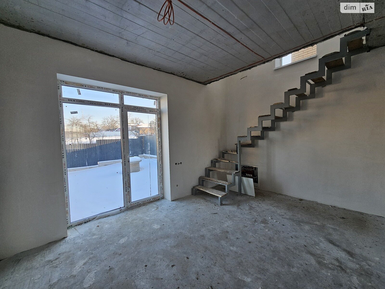 двухэтажный дуплекс, 77 кв. м, кирпич. Продажа в Зарванцах фото 1