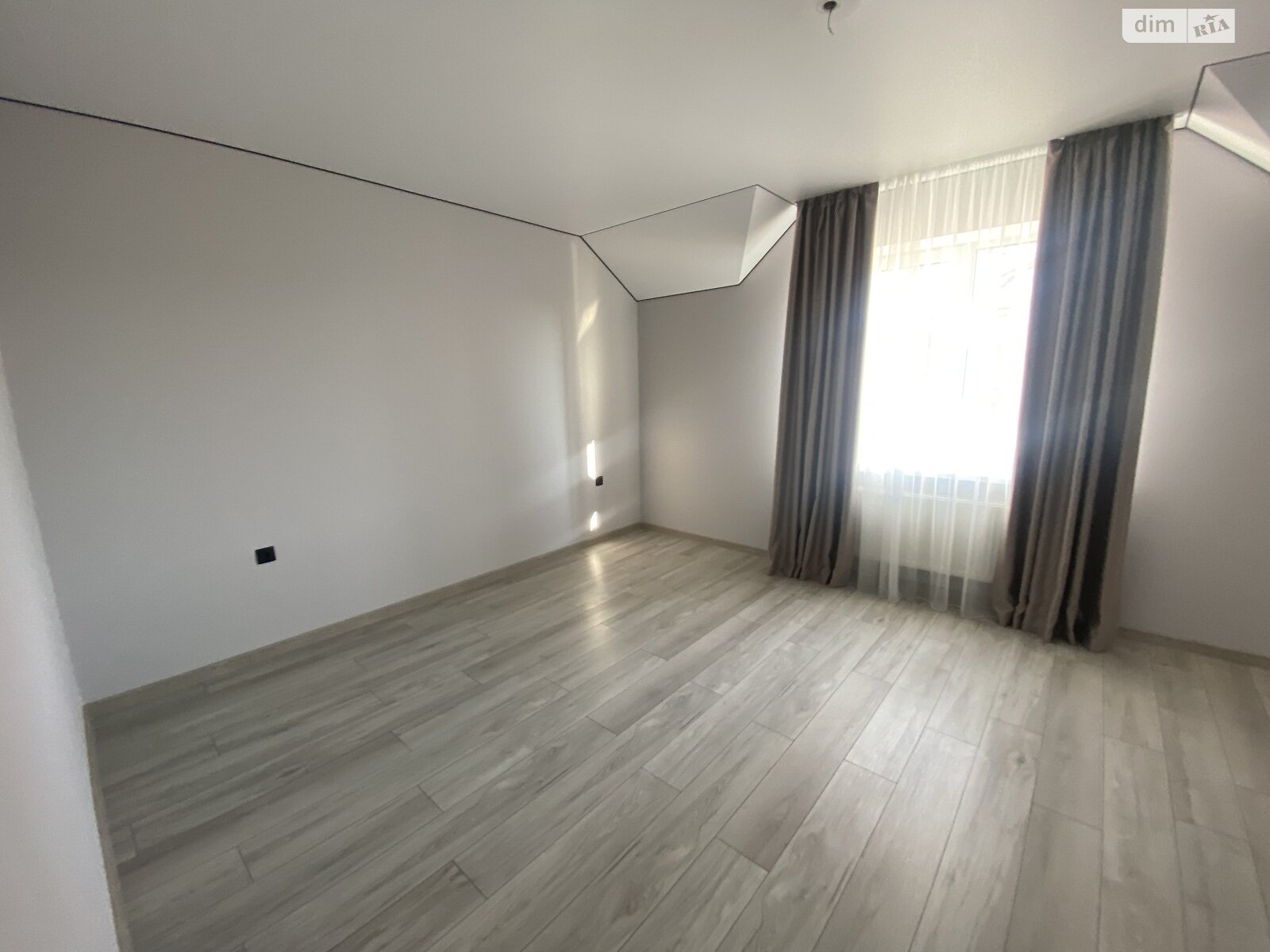 двоповерховий дуплекс, 105 кв. м, кирпич. Продаж у Зарванцях фото 1 двоповерховий дуплекс, 105 кв. м, кирпич. Продаж у Зарванцях фото 1