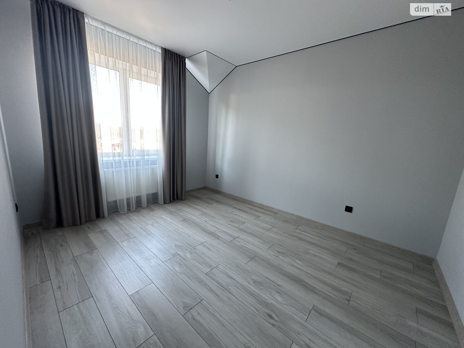 двухэтажный дуплекс, 105 кв. м, кирпич. Продажа в Зарванцах фото 1 двухэтажный дуплекс, 105 кв. м, кирпич. Продажа в Зарванцах фото 1