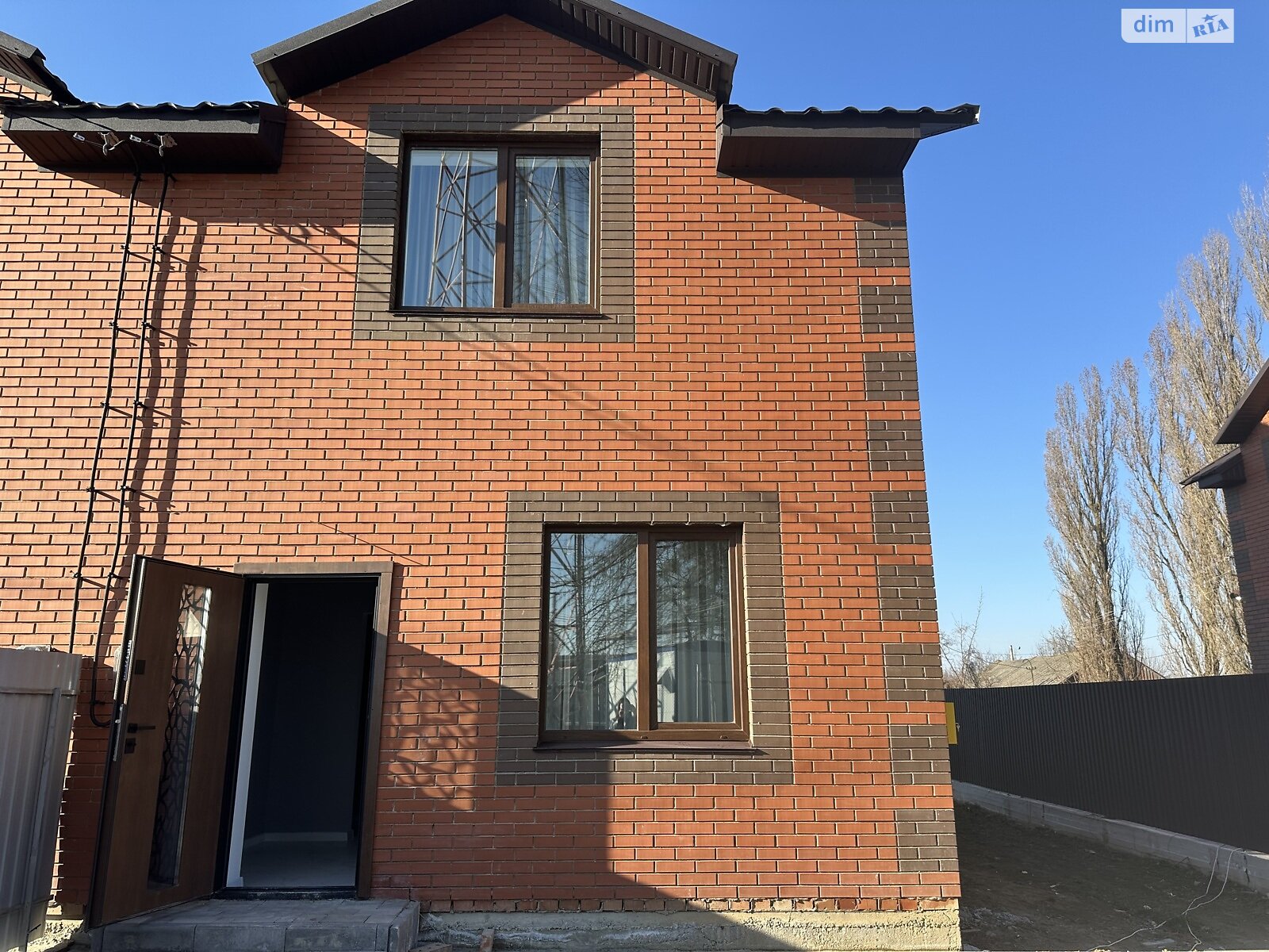 двухэтажный дуплекс, 105 кв. м, кирпич. Продажа в Зарванцах фото 1 двухэтажный дуплекс, 105 кв. м, кирпич. Продажа в Зарванцах фото 1