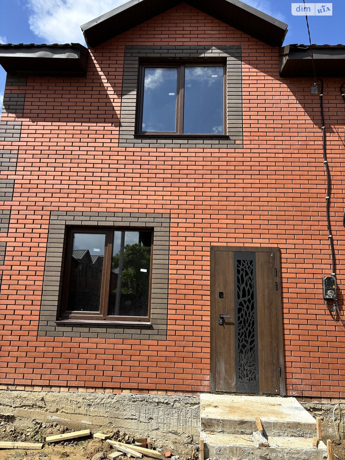 двухэтажный дуплекс, 105 кв. м, кирпич. Продажа в Зарванцах фото 1 двухэтажный дуплекс, 105 кв. м, кирпич. Продажа в Зарванцах фото 1