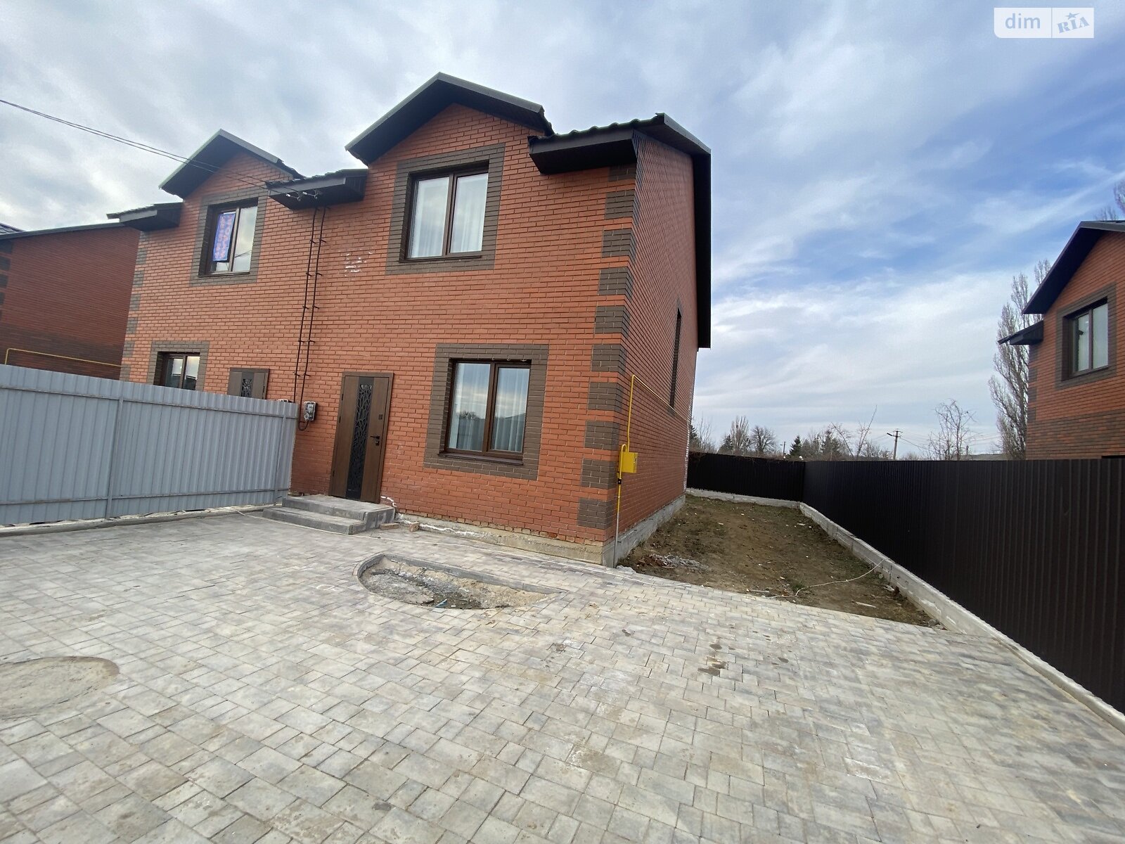 двоповерховий дуплекс, 105 кв. м, кирпич. Продаж у Зарванцях фото 1 двоповерховий дуплекс, 105 кв. м, кирпич. Продаж у Зарванцях фото 1
