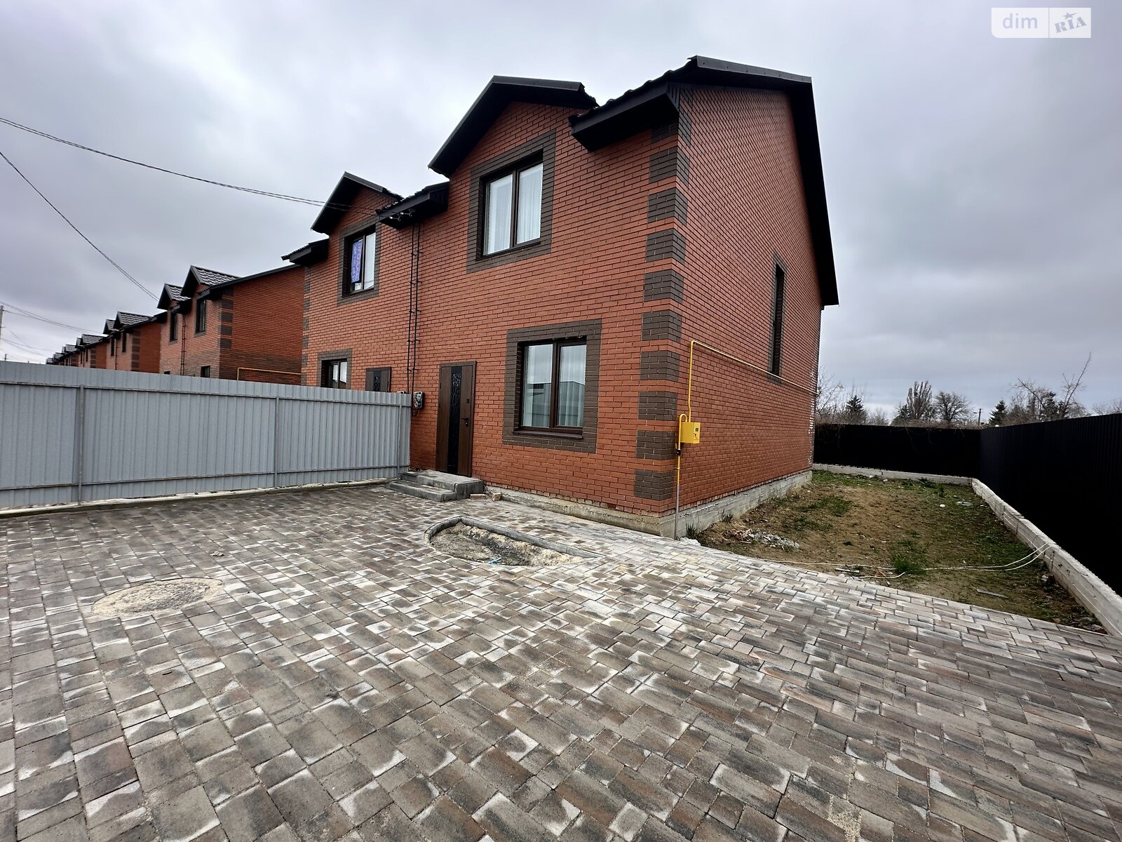 двоповерховий дуплекс, 104 кв. м, цегла. Продаж у Зарванцях фото 1 двоповерховий дуплекс, 104 кв. м, цегла. Продаж у Зарванцях фото 1