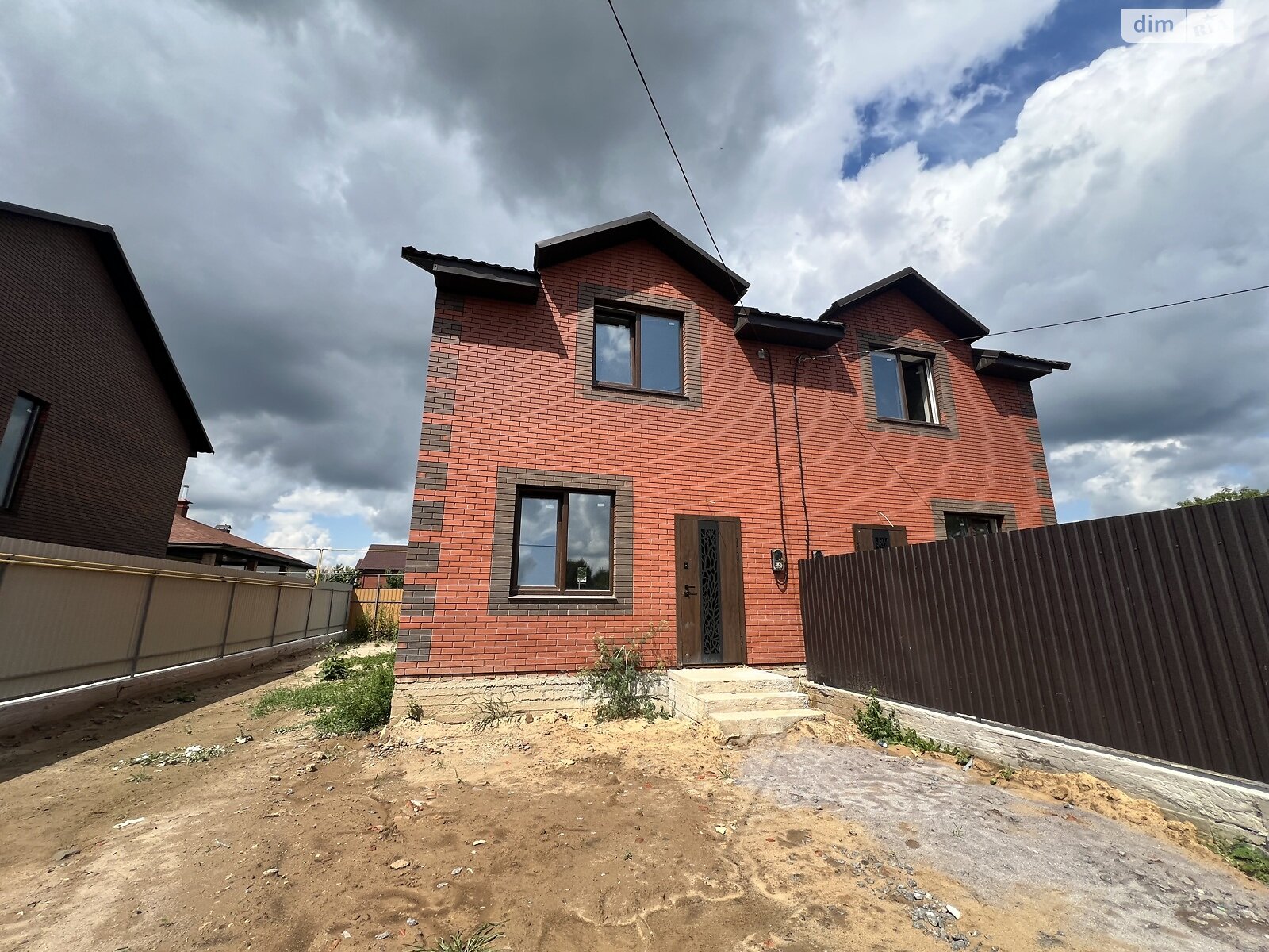 двоповерховий дуплекс, 105 кв. м, кирпич. Продаж у Зарванцях фото 1 двоповерховий дуплекс, 105 кв. м, кирпич. Продаж у Зарванцях фото 1
