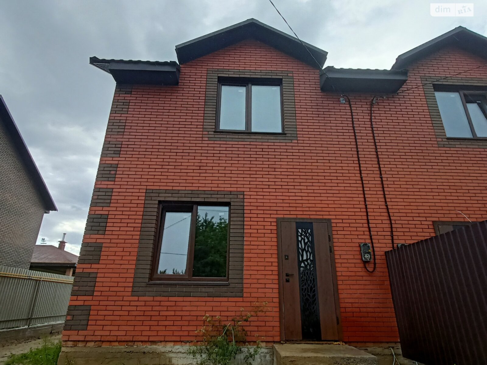 двоповерховий дуплекс, 105 кв. м, цегла. Продаж у Зарванцях фото 1 двоповерховий дуплекс, 105 кв. м, цегла. Продаж у Зарванцях фото 1