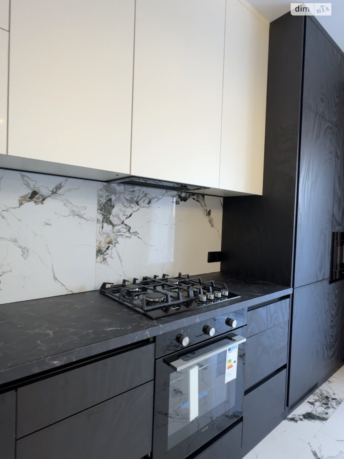 двухэтажный дуплекс, 105 кв. м, кирпич. Продажа в Зарванцах фото 1