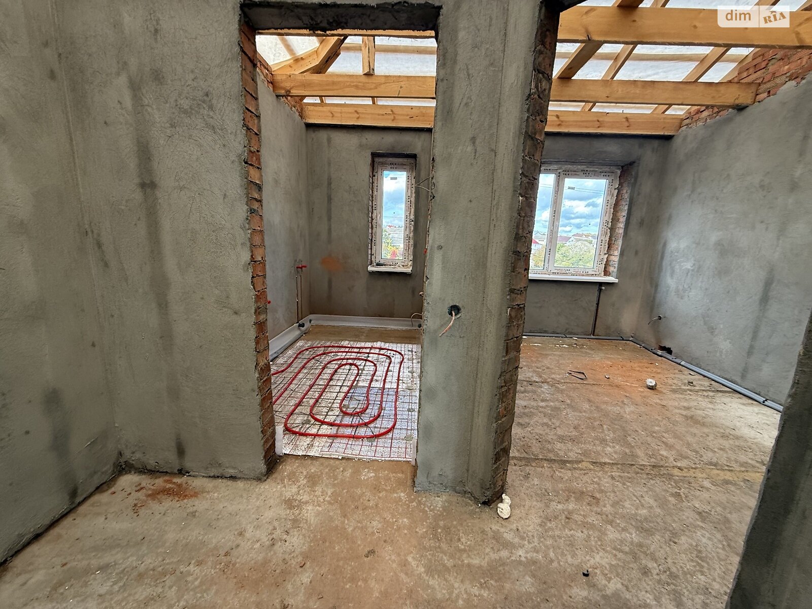 двухэтажный дуплекс, 85 кв. м, кирпич. Продажа в Зарванцах фото 1