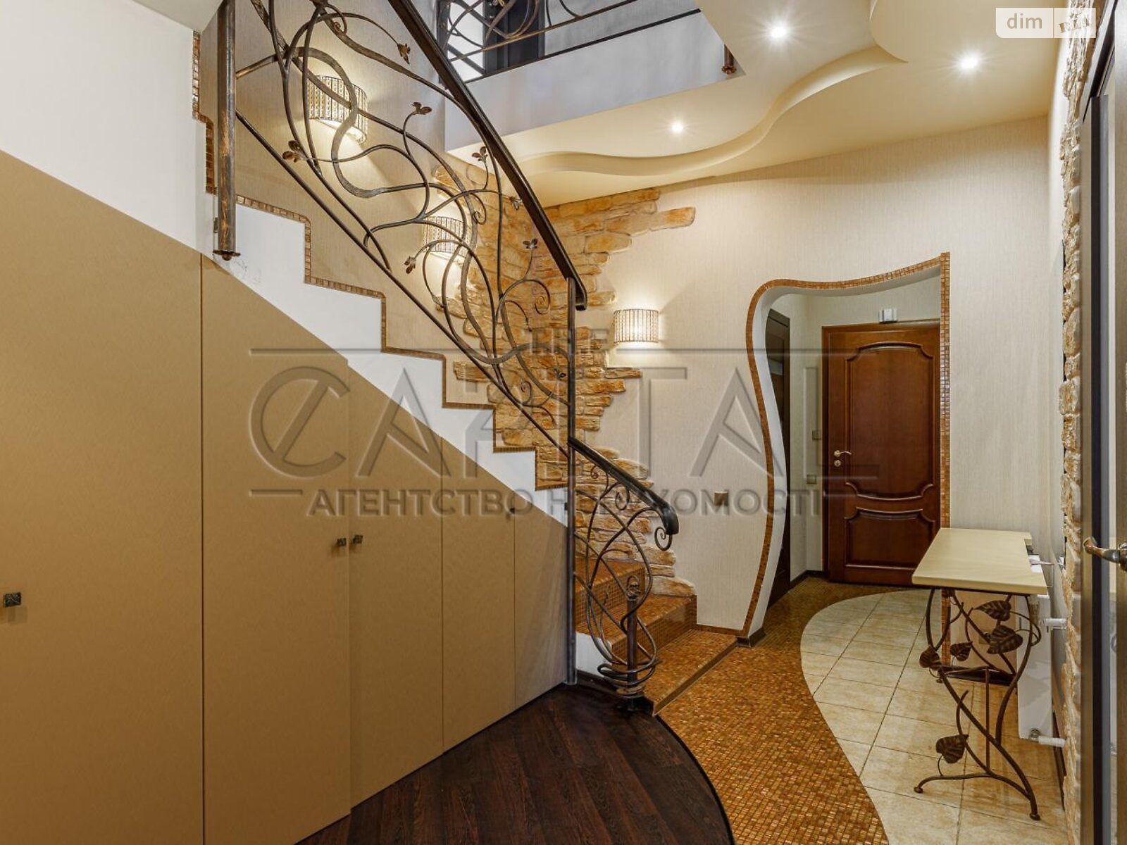 двухэтажный дуплекс, 224.3 кв. м, кирпич. Продажа в Здоровке фото 1 двухэтажный дуплекс, 224.3 кв. м, кирпич. Продажа в Здоровке фото 1