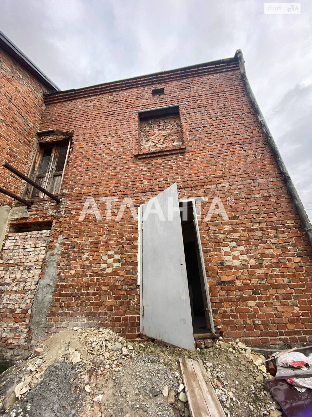 двухэтажный дуплекс, 140 кв. м, кирпич. Продажа в Зимней Воде фото 1