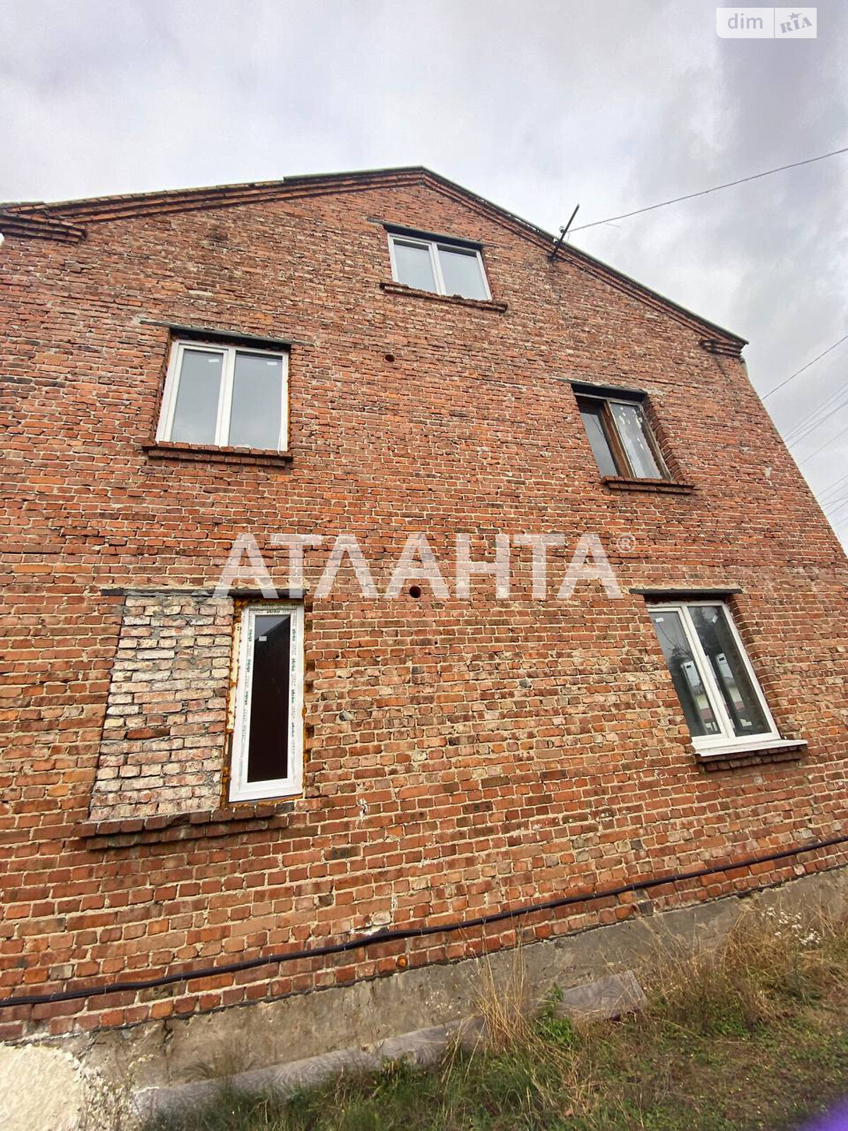 двухэтажный дуплекс, 140 кв. м, кирпич. Продажа в Зимней Воде фото 1