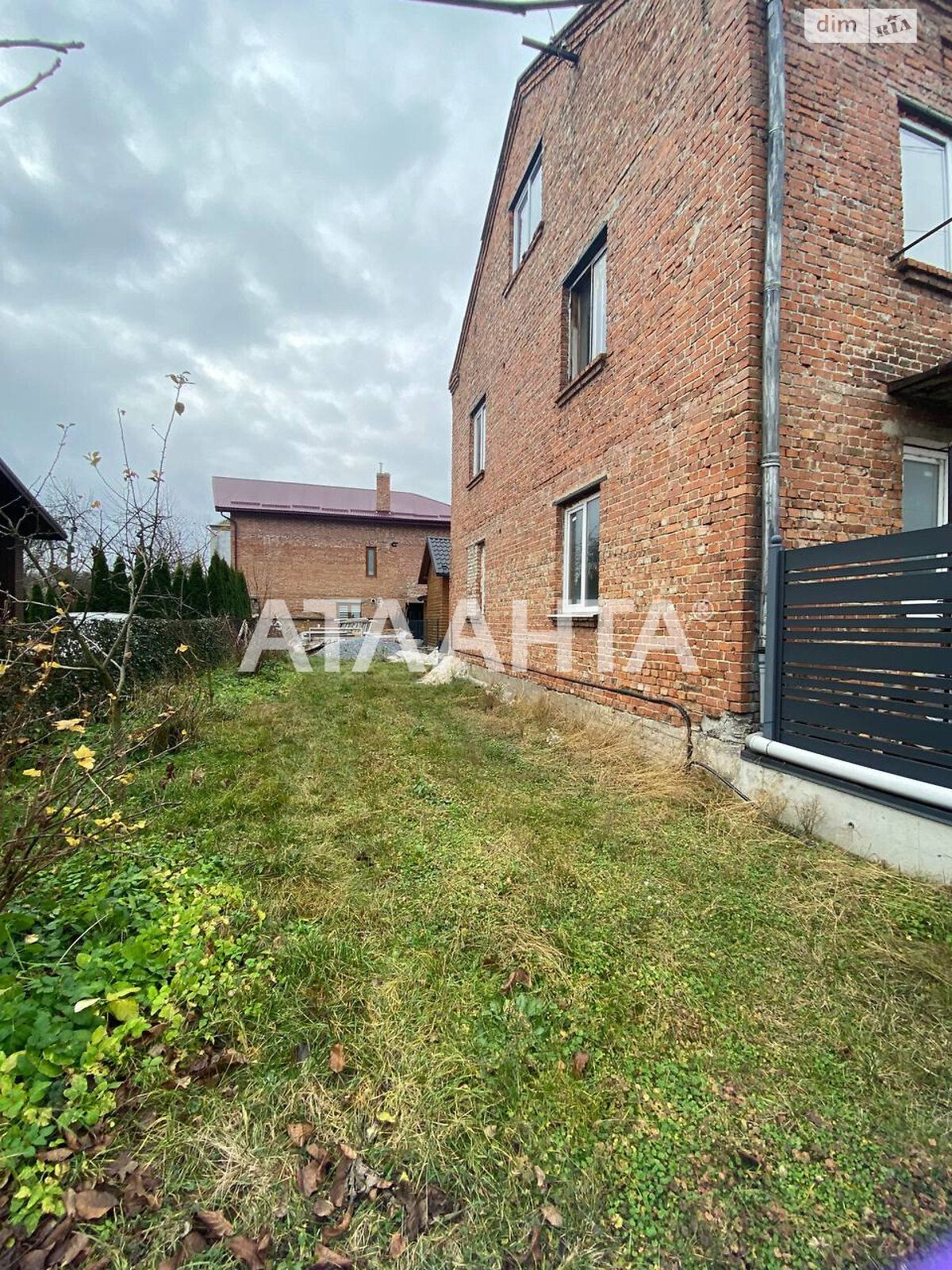 двухэтажный дуплекс, 140 кв. м, кирпич. Продажа в Зимней Воде фото 1