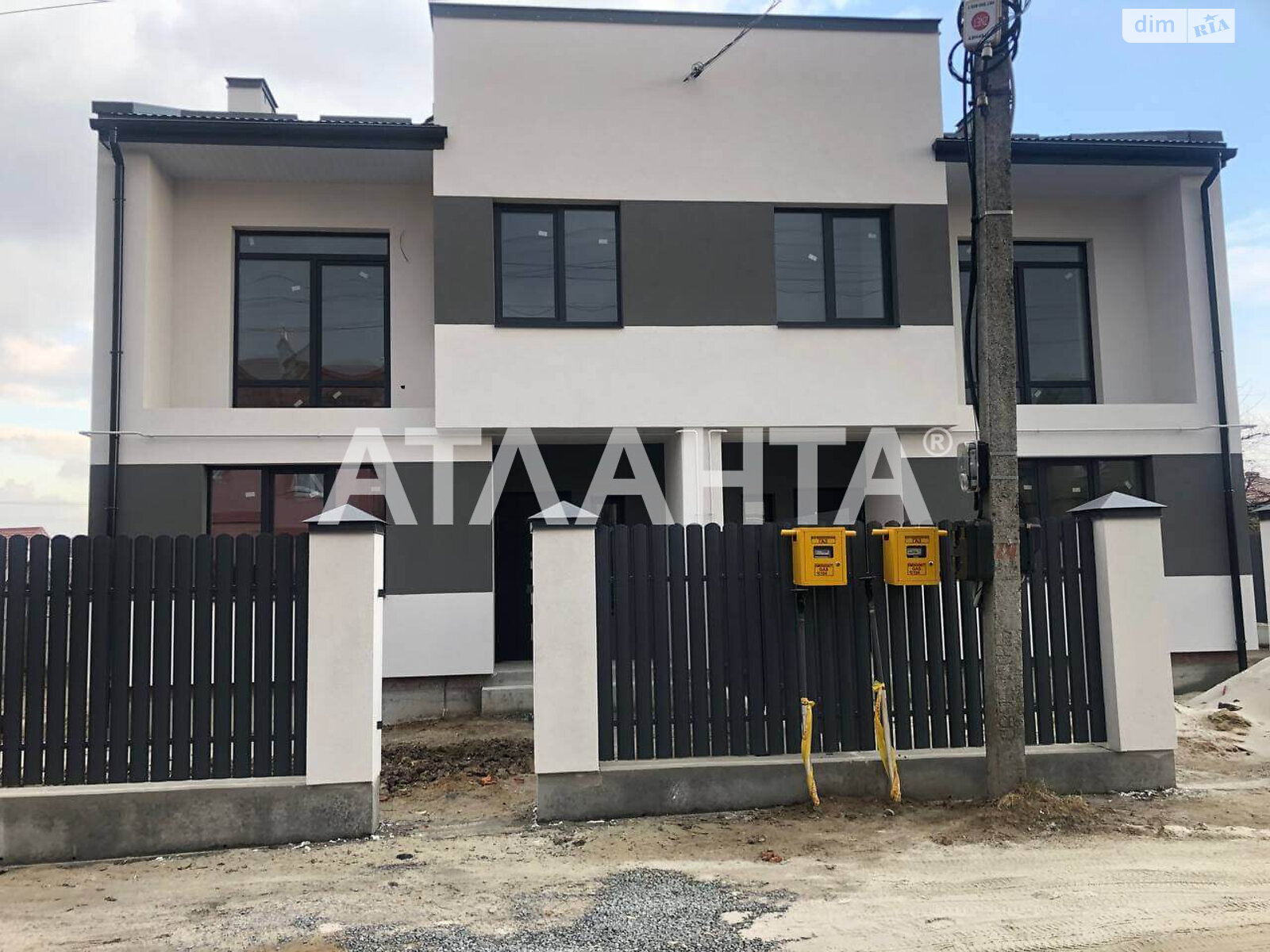двоповерховий дуплекс, 125 кв. м, цегла. Продаж у Зимній Воді фото 1 двоповерховий дуплекс, 125 кв. м, цегла. Продаж у Зимній Воді фото 1