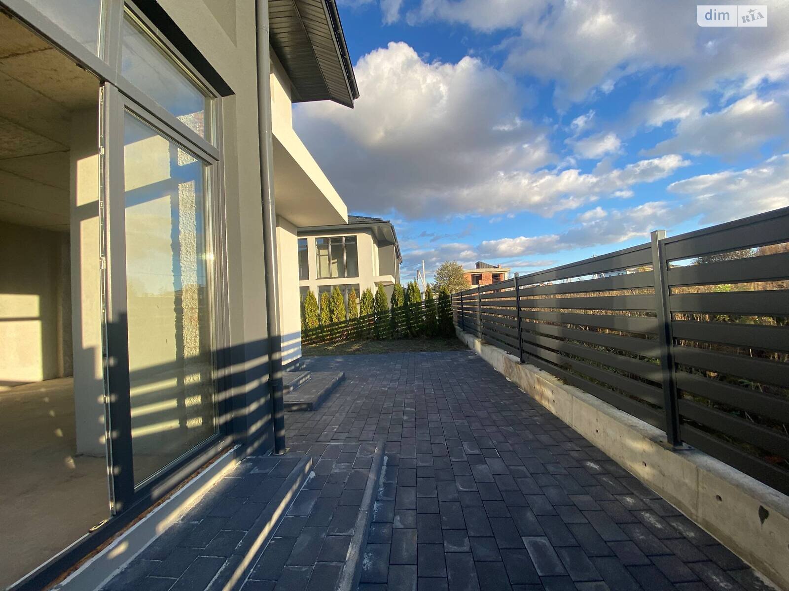 двоповерховий дуплекс, 140 кв. м, цегла. Продаж у Зубрі фото 1