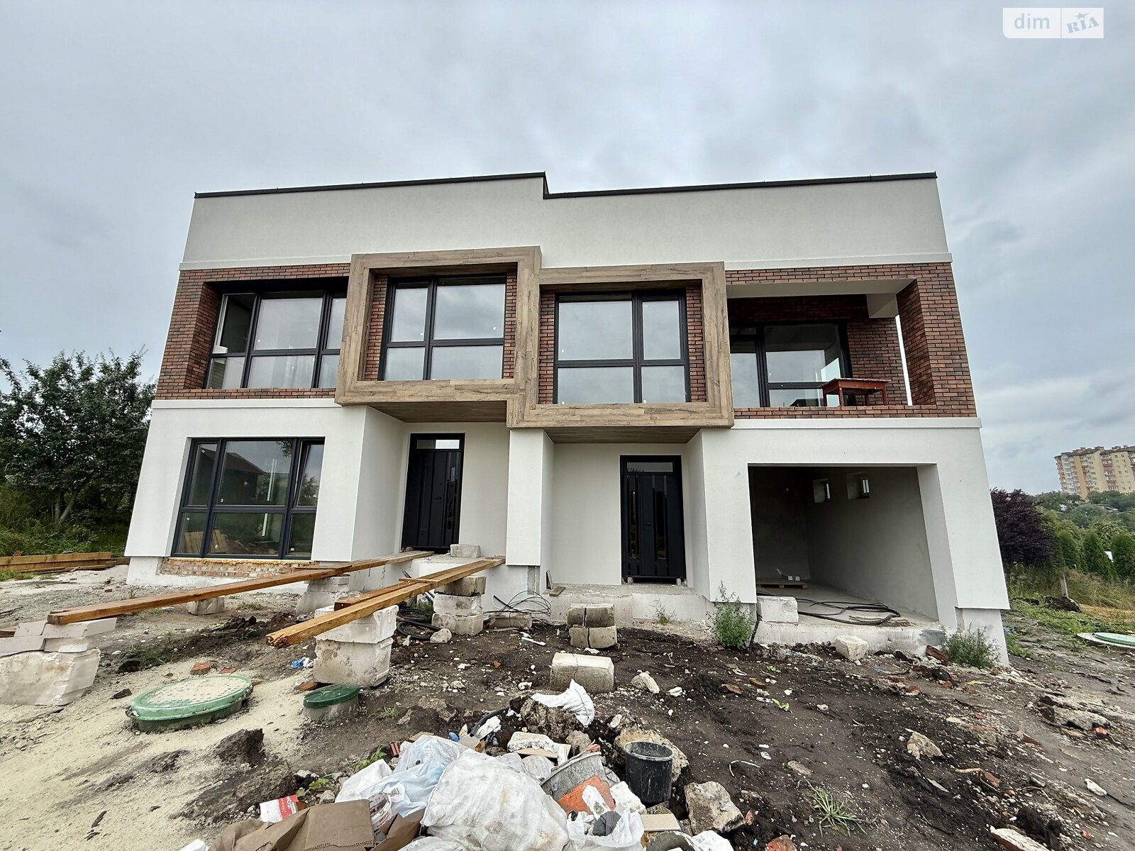 двоповерховий дуплекс, 140 кв. м, цегла. Продаж у Зубрі фото 1 двоповерховий дуплекс, 140 кв. м, цегла. Продаж у Зубрі фото 1