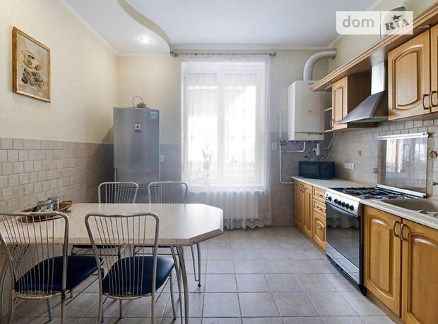 Готовый бизнес в Львове, продажа по Пекарская улица, район Галицкий, цена: 400 000 долларов за объект фото 1 Готовый бизнес в Львове, продажа по Пекарская улица, район Галицкий, цена: 400 000 долларов за объект фото 1