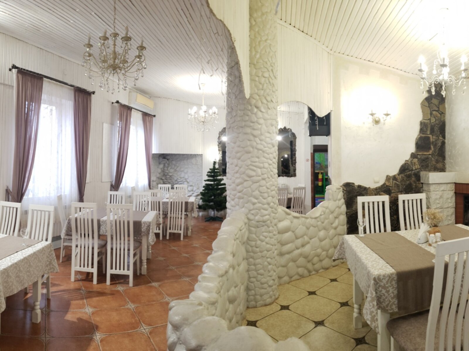 Спеціальне приміщення в Бурштині, продаж по Cтепана Бандери, район Старий Бурштин, ціна: 145 000 доларів за об’єкт фото 1 Спеціальне приміщення в Бурштині, продаж по Cтепана Бандери, район Старий Бурштин, ціна: 145 000 доларів за об’єкт фото 1