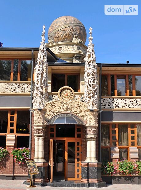 Бар, кафе, ресторан в Черновцах, продажа по Университетская улица, район Центр, цена: 2 000 000 долларов за объект фото 1 Бар, кафе, ресторан в Черновцах, продажа по Университетская улица, район Центр, цена: 2 000 000 долларов за объект фото 1