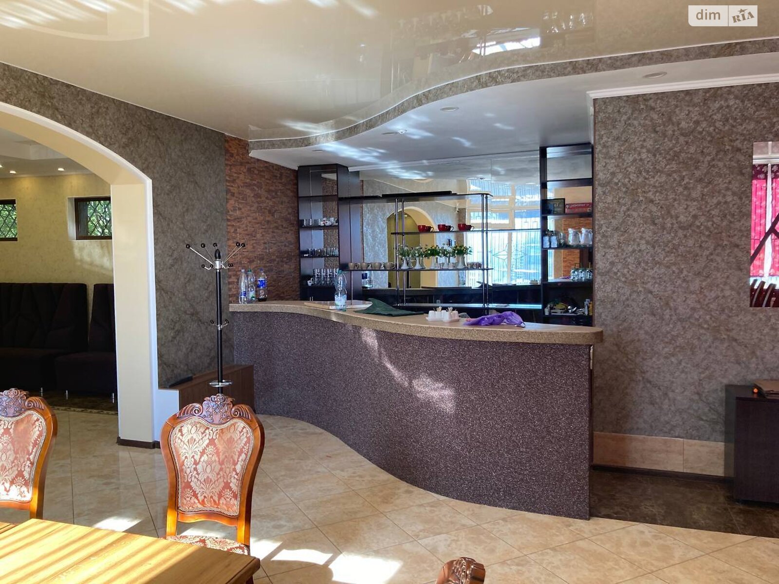 Коммерческое помещение в Баре, Памяти площадь 19А, цена: продажи 322 000 долларов за объект фото 1 Коммерческое помещение в Баре, Памяти площадь 19А, цена продажи: 322 000 долларов за объект фото 1