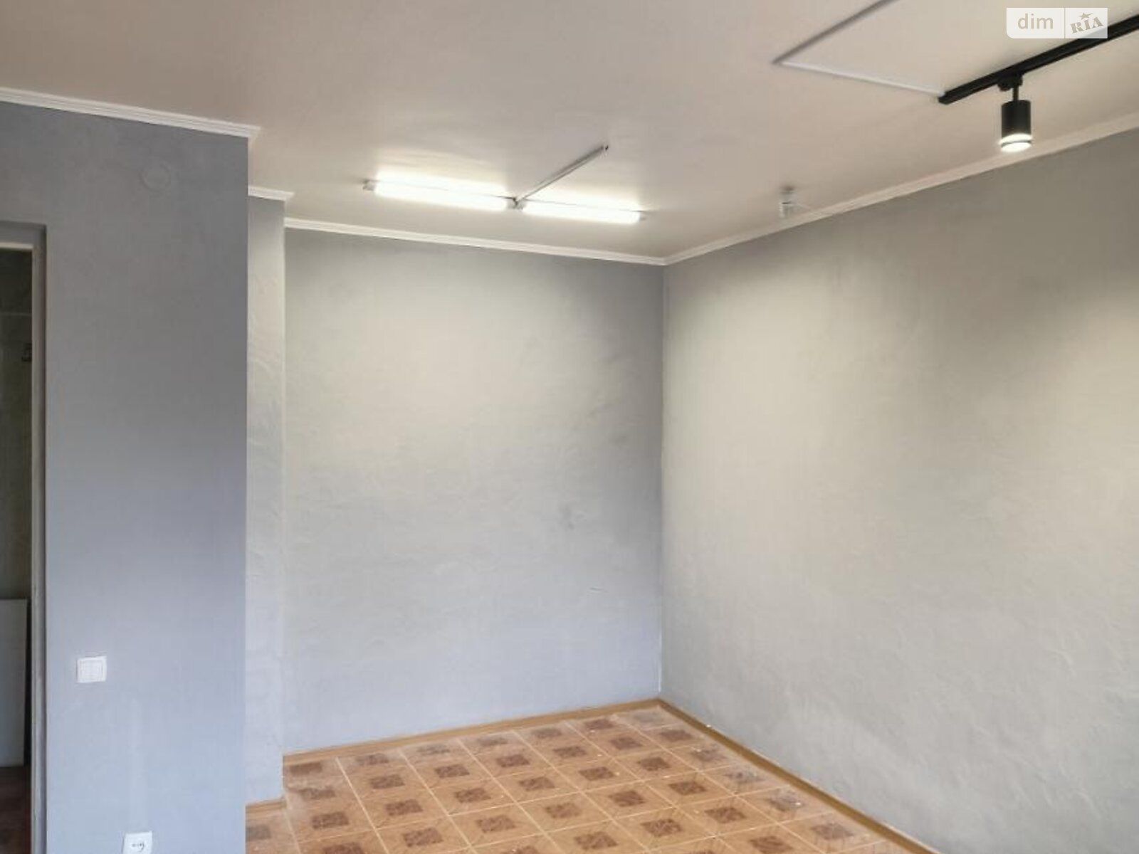 Комерційне приміщення в Барі, В. Комарова вулиця 4, ціна продажу: 15 000 доларів за об’єкт фото 1 Комерційне приміщення в Барі, В. Комарова вулиця 4, ціна продажу: 15 000 доларів за об’єкт фото 1