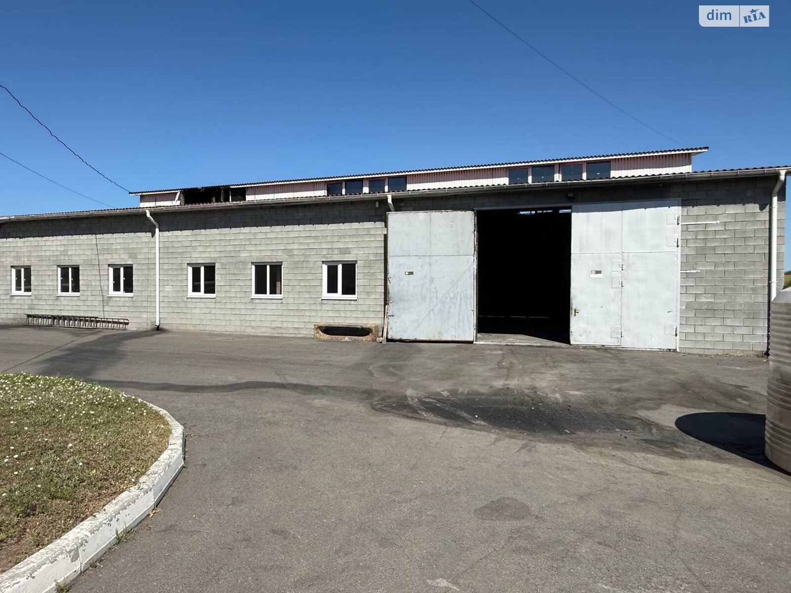 Коммерческое помещение в Башмачке, вулиця Осипенко, цена: продажи 850 000 долларов за объект фото 1 Коммерческое помещение в Башмачке, вулиця Осипенко, цена продажи: 850 000 долларов за объект фото 1