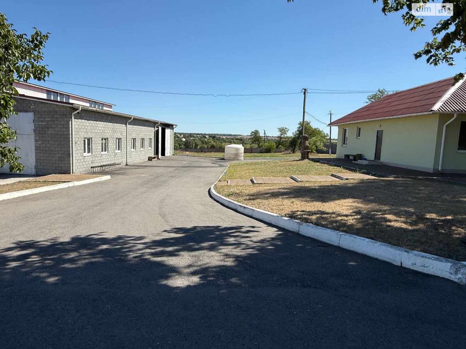 Коммерческое помещение в Башмачке, вулиця Осипенко, цена: продажи 850 000 долларов за объект фото 1 Коммерческое помещение в Башмачке, вулиця Осипенко, цена продажи: 850 000 долларов за объект фото 1