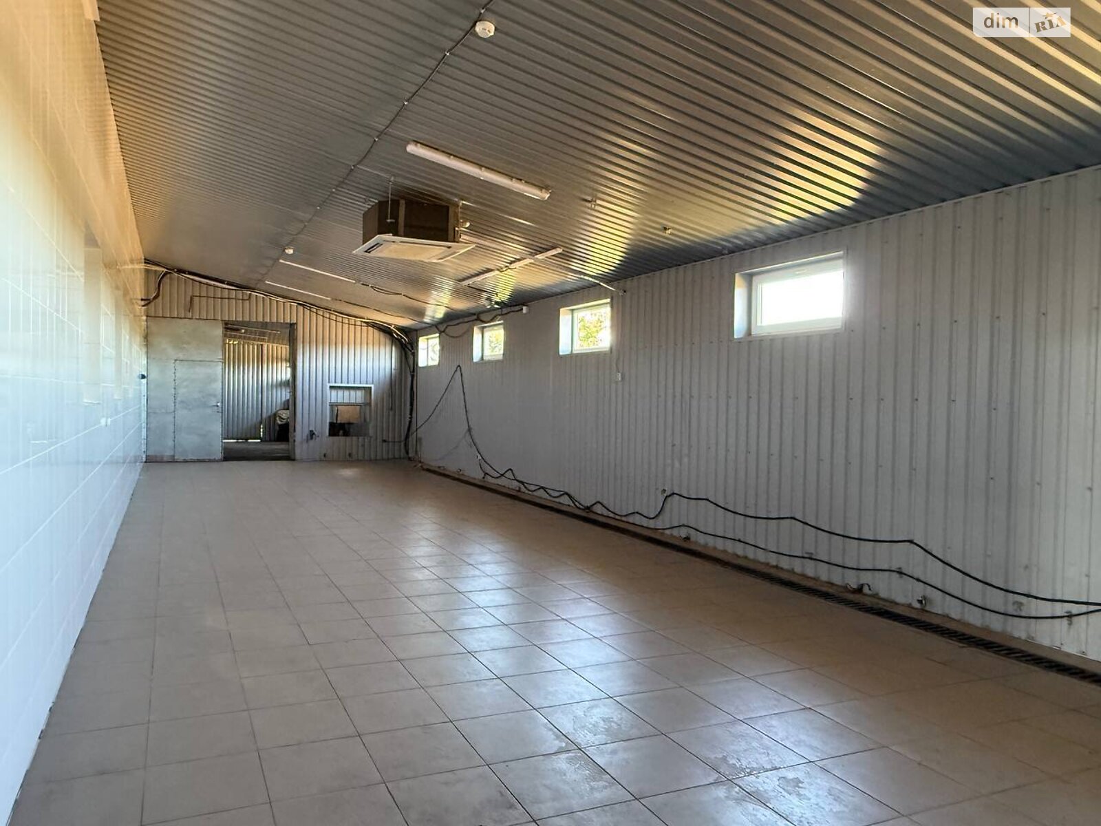 Коммерческое помещение в Башмачке, вулиця Осипенко, цена: продажи 850 000 долларов за объект фото 1 Коммерческое помещение в Башмачке, вулиця Осипенко, цена продажи: 850 000 долларов за объект фото 1