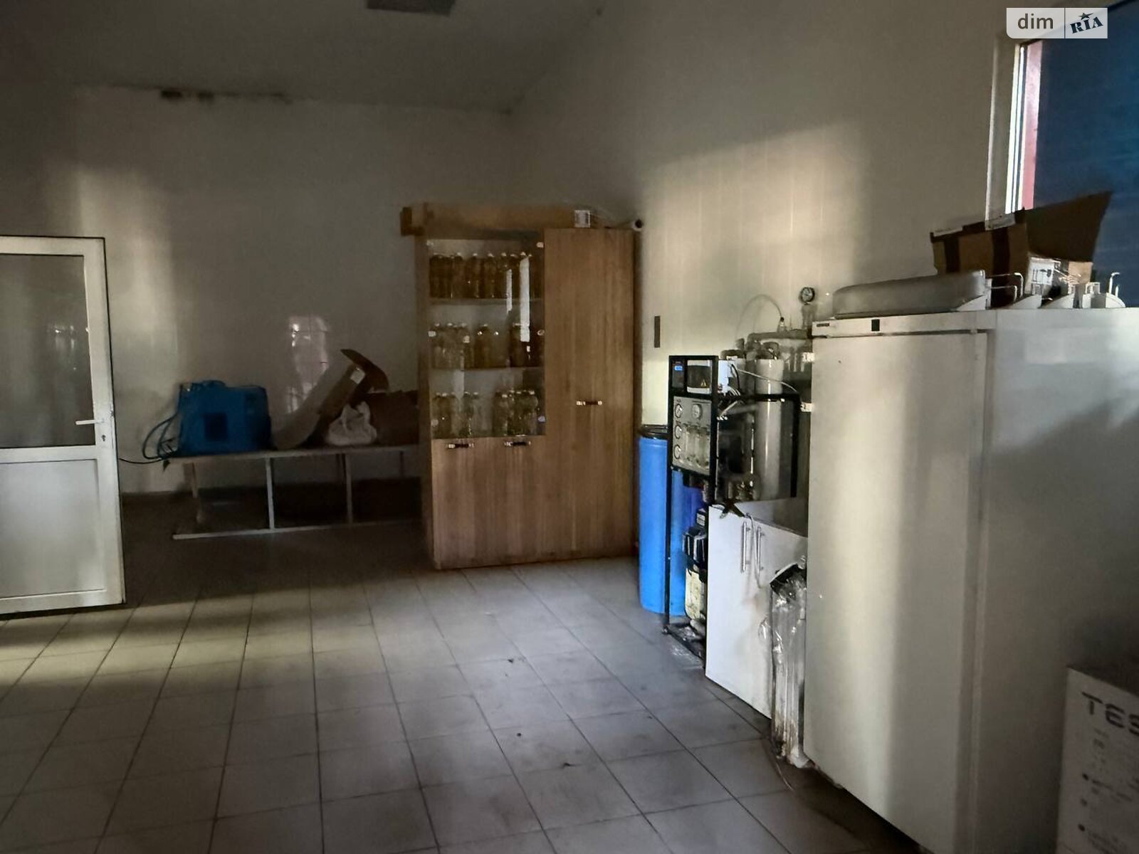 Коммерческое помещение в Башмачке, вулиця Осипенко, цена: продажи 850 000 долларов за объект фото 1 Коммерческое помещение в Башмачке, вулиця Осипенко, цена продажи: 850 000 долларов за объект фото 1