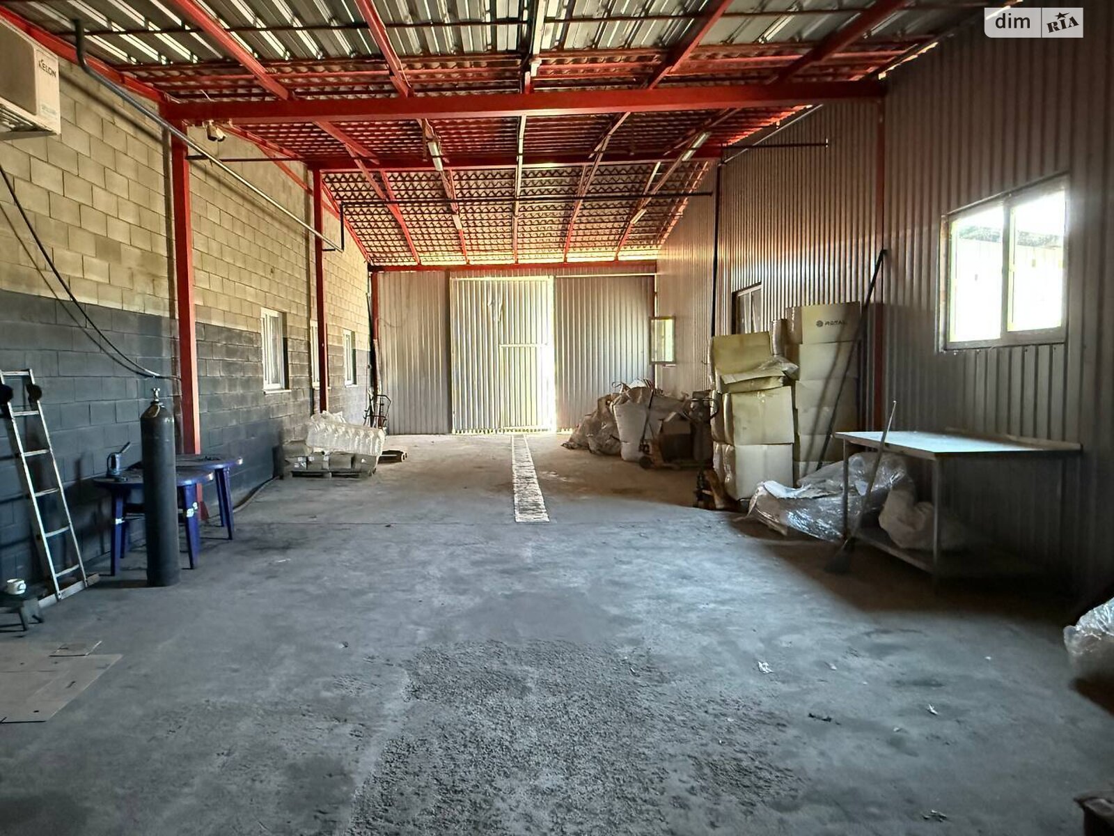 Коммерческое помещение в Башмачке, вулиця Осипенко, цена: продажи 850 000 долларов за объект фото 1 Коммерческое помещение в Башмачке, вулиця Осипенко, цена продажи: 850 000 долларов за объект фото 1