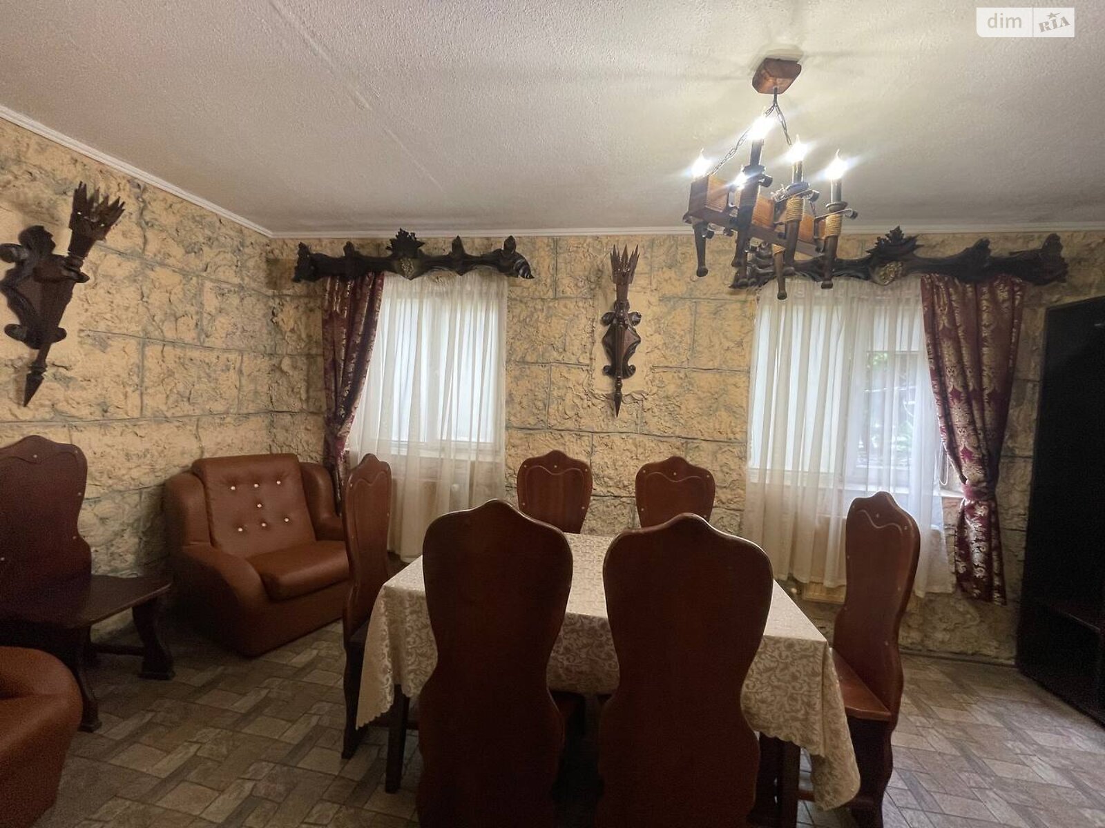 Комерційне приміщення в Байківці, Шумська вулиця, ціна продажу: 570 000 доларів за об’єкт фото 1 Комерційне приміщення в Байківці, Шумська вулиця, ціна продажу: 570 000 доларів за об’єкт фото 1